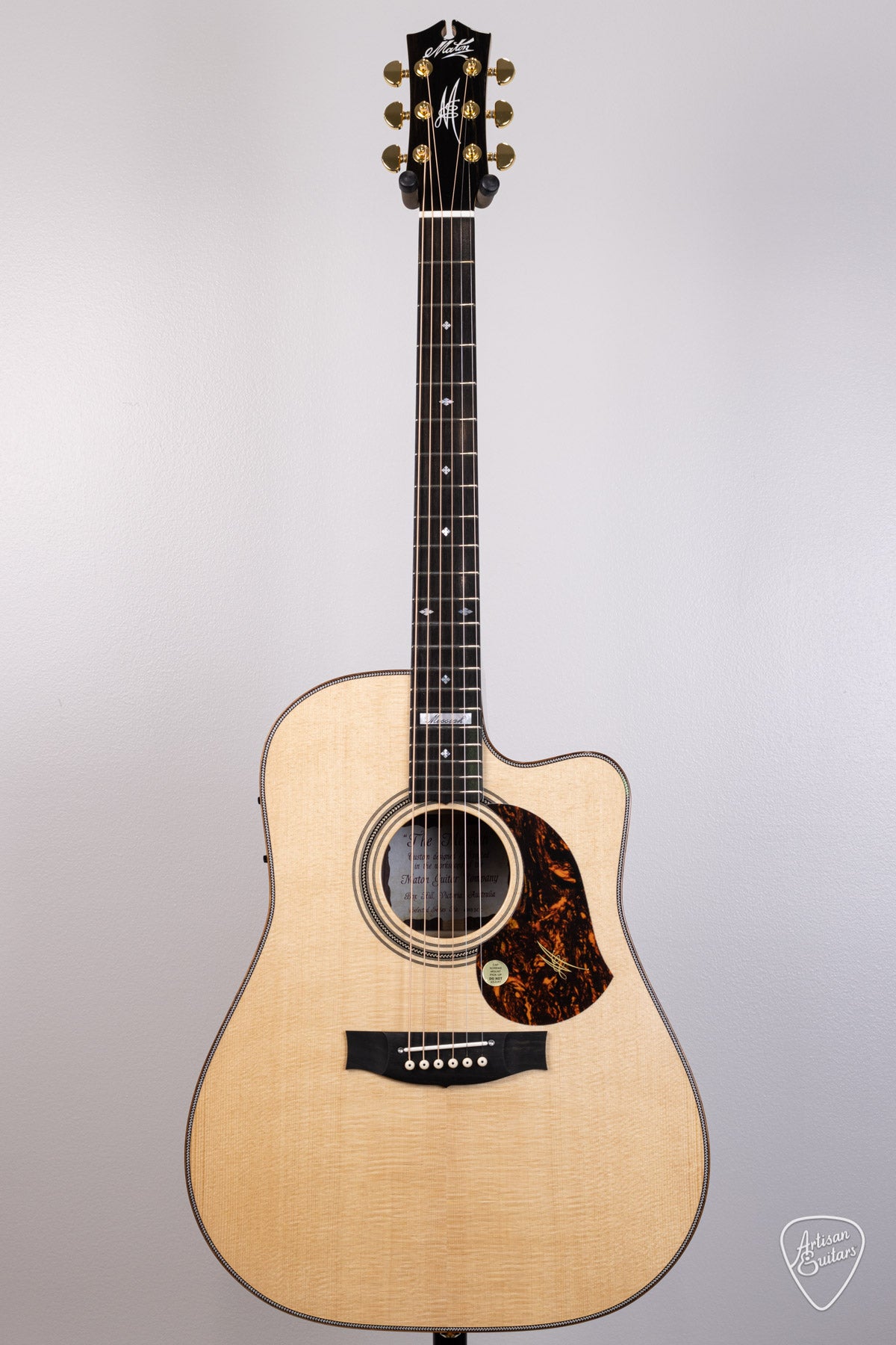 Maton Guitars EM100C Messiah Dreadnought Cutaway - 16529