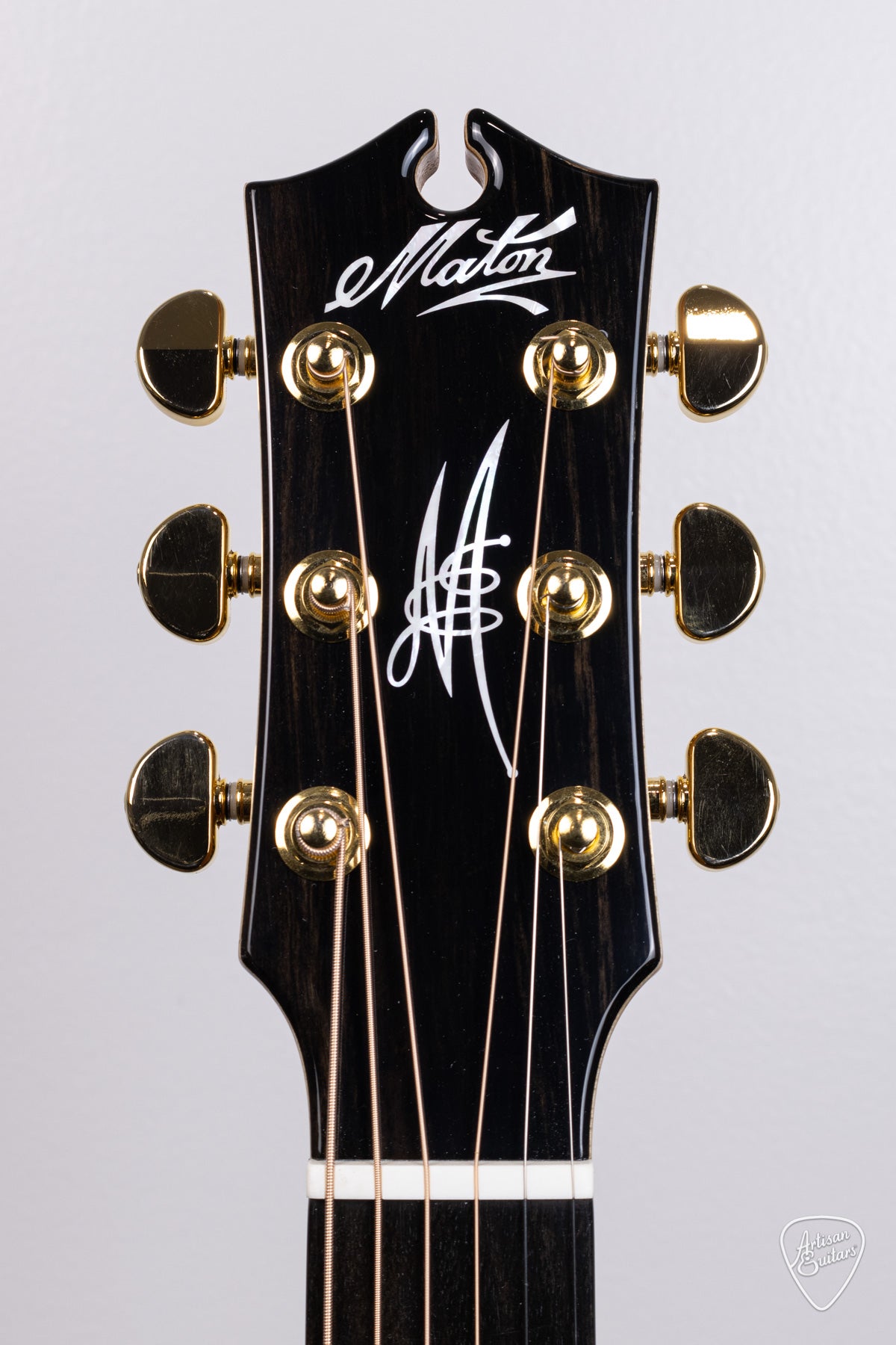 Maton Guitars EM100C Messiah Dreadnought Cutaway - 16529