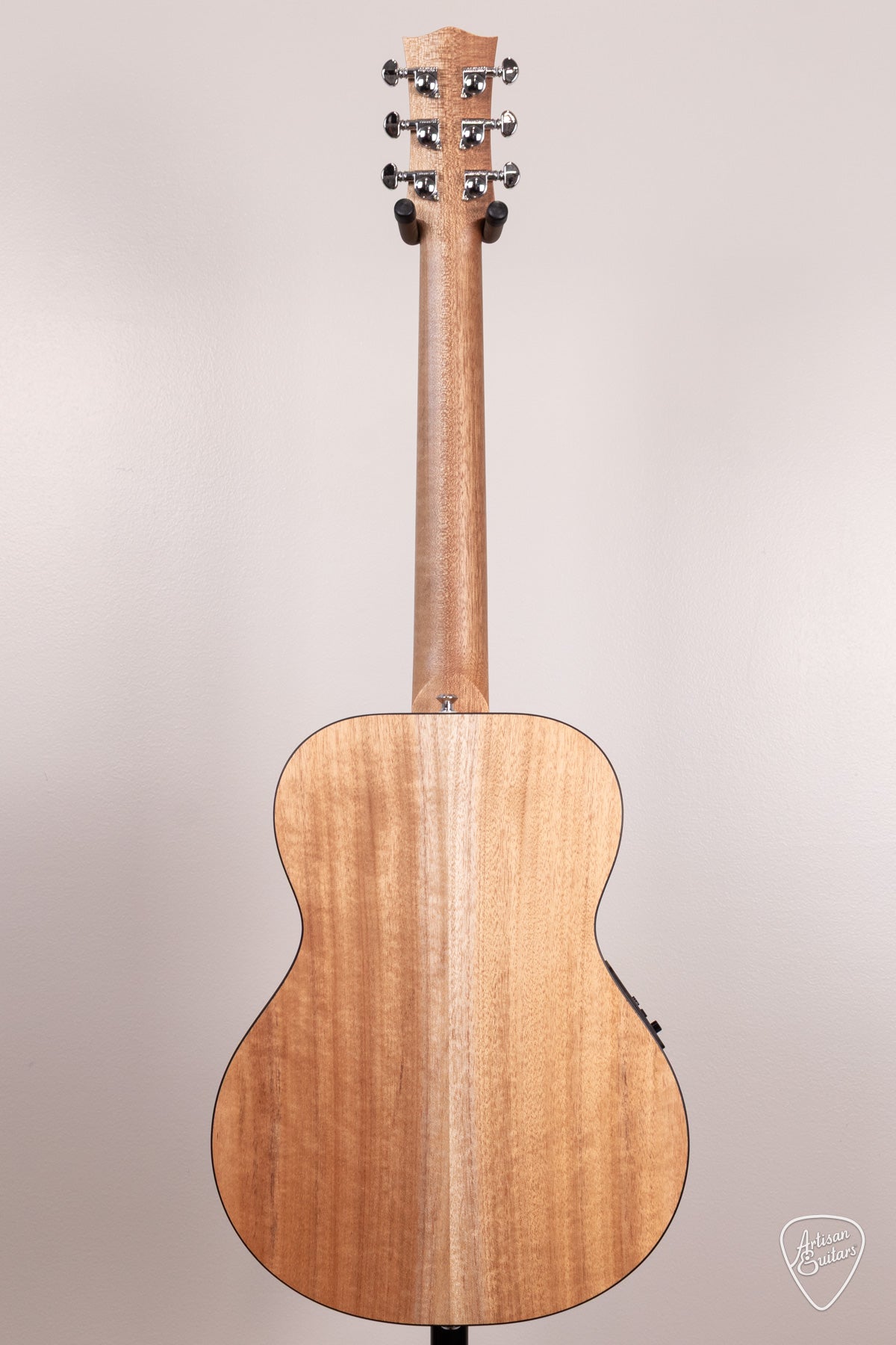 Maton Guitars EM6 Mini - 17143