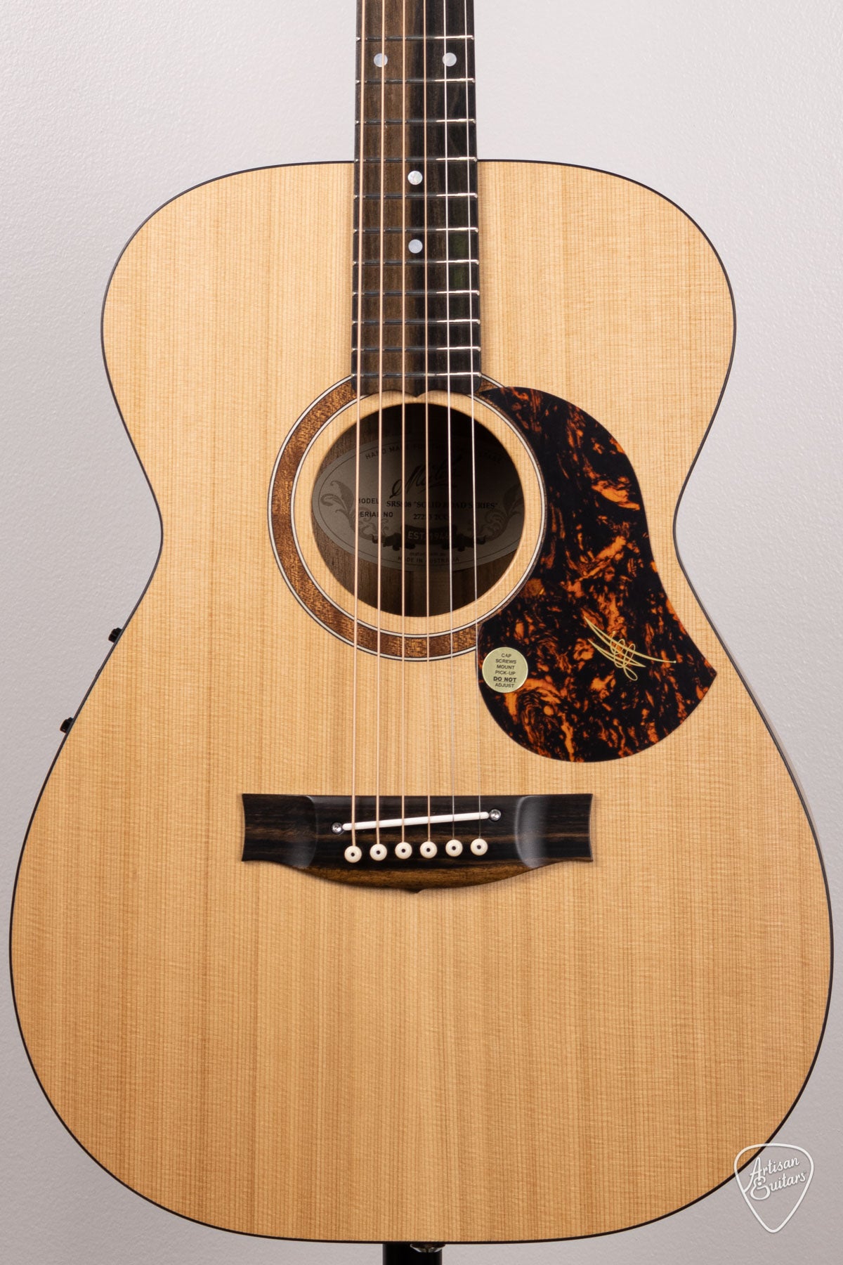 Maton Guitars Solid Road Series SRS-808 - 16518