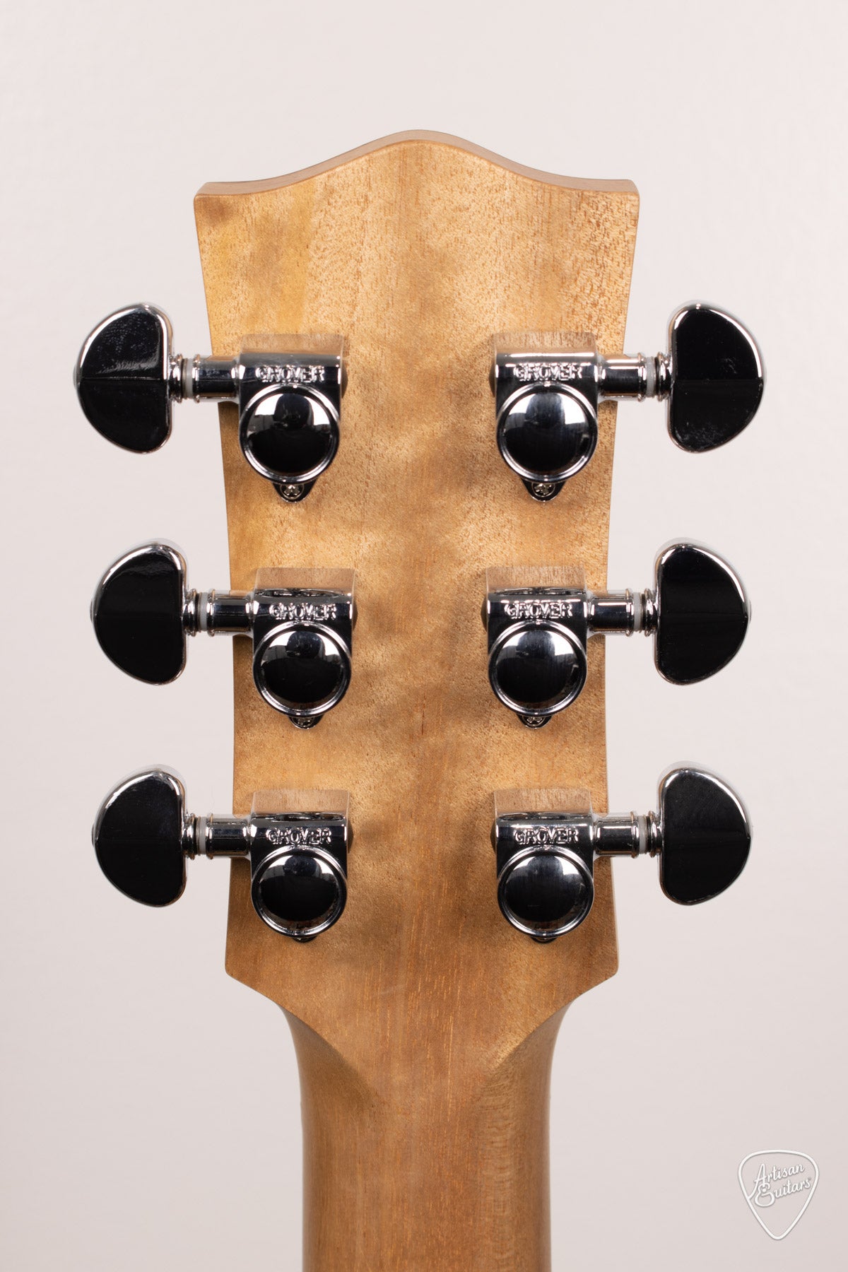 Maton Guitars Solid Road Series SRS-808C - 16520