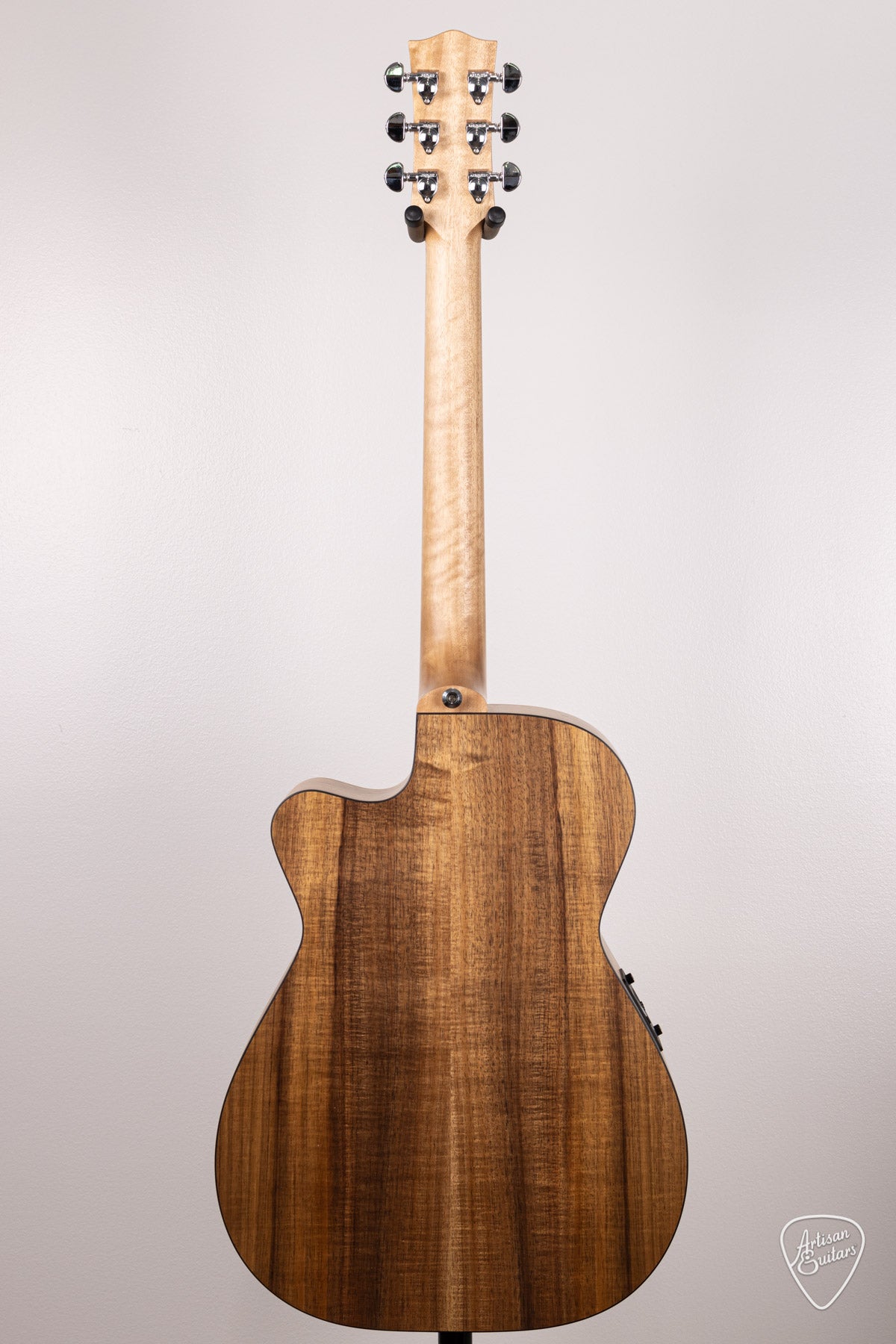 Maton Guitars Solid Road Series SRS-808C - 16520