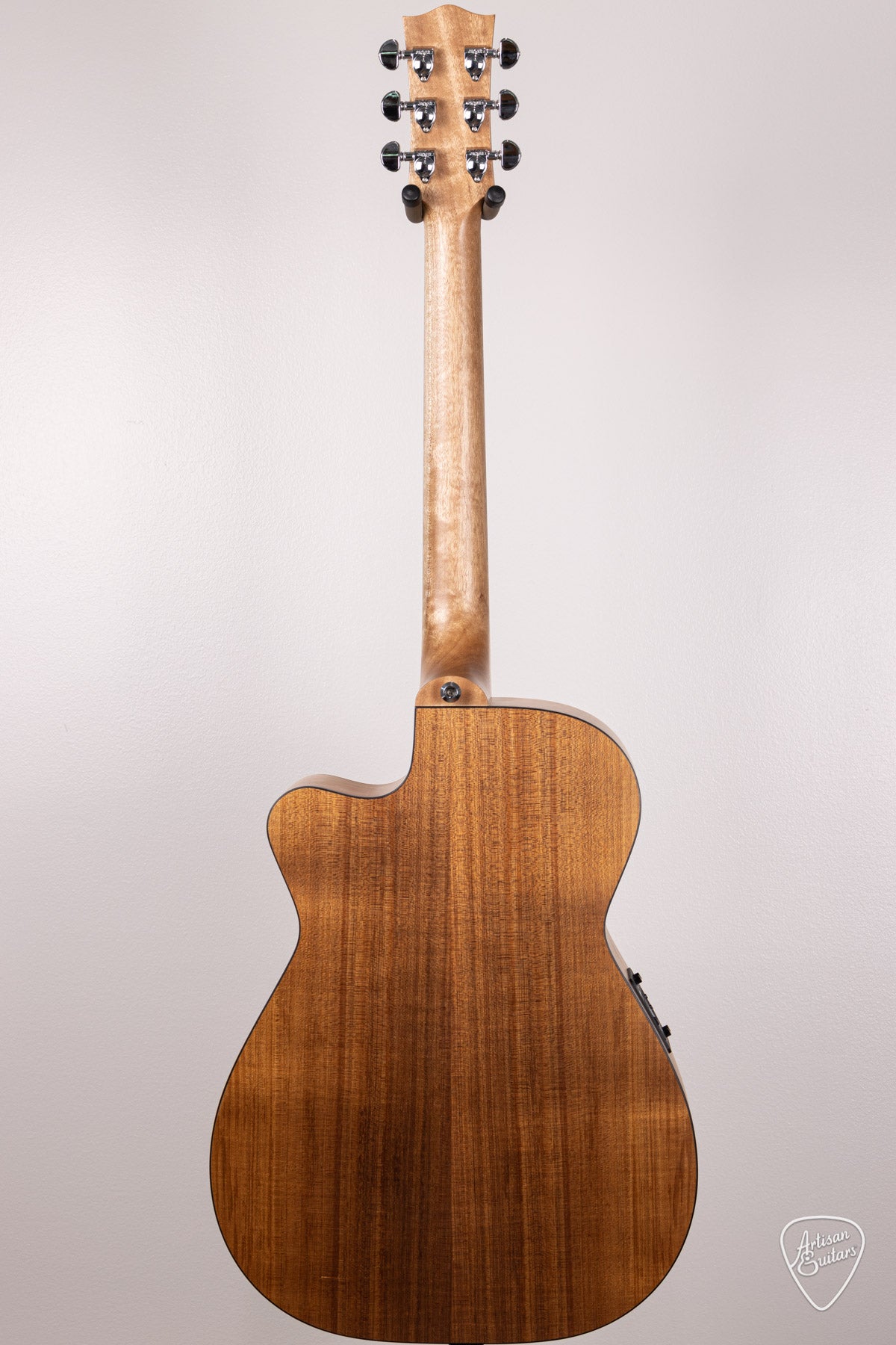 Maton Guitars Solid Road Series SRS-808C - 16519