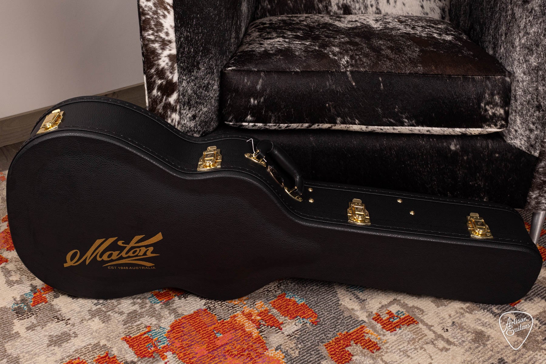 Maton Guitars Pre-Owned EBG-808C Nashville Cutaway - ID-16706