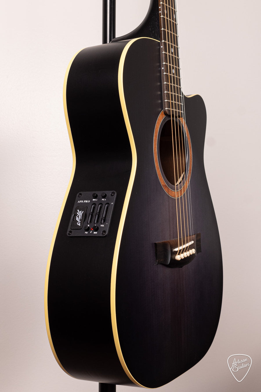 Pre-Owned Maton Guitars EBG-808C Performer - 16773