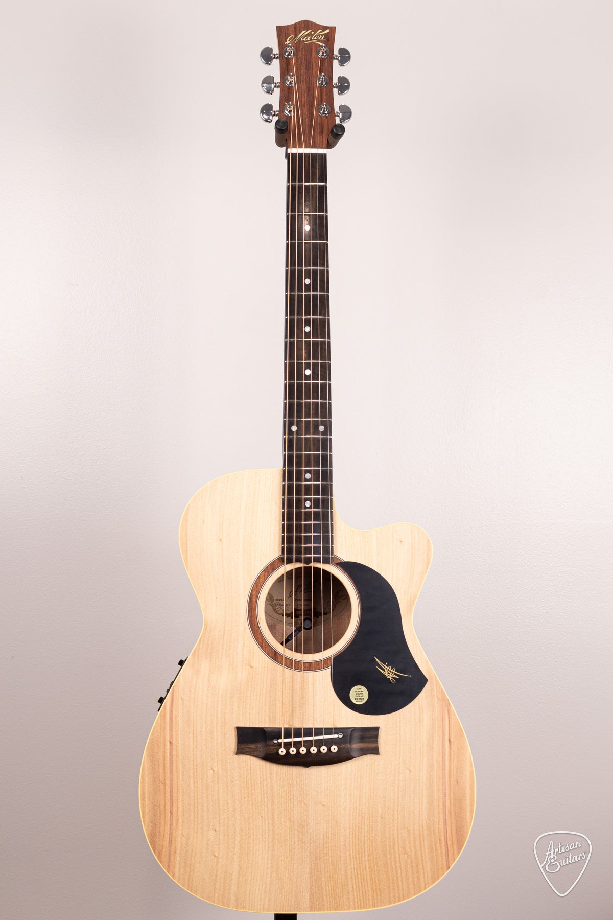 Maton Guitars EBG-808C Performer - 16882