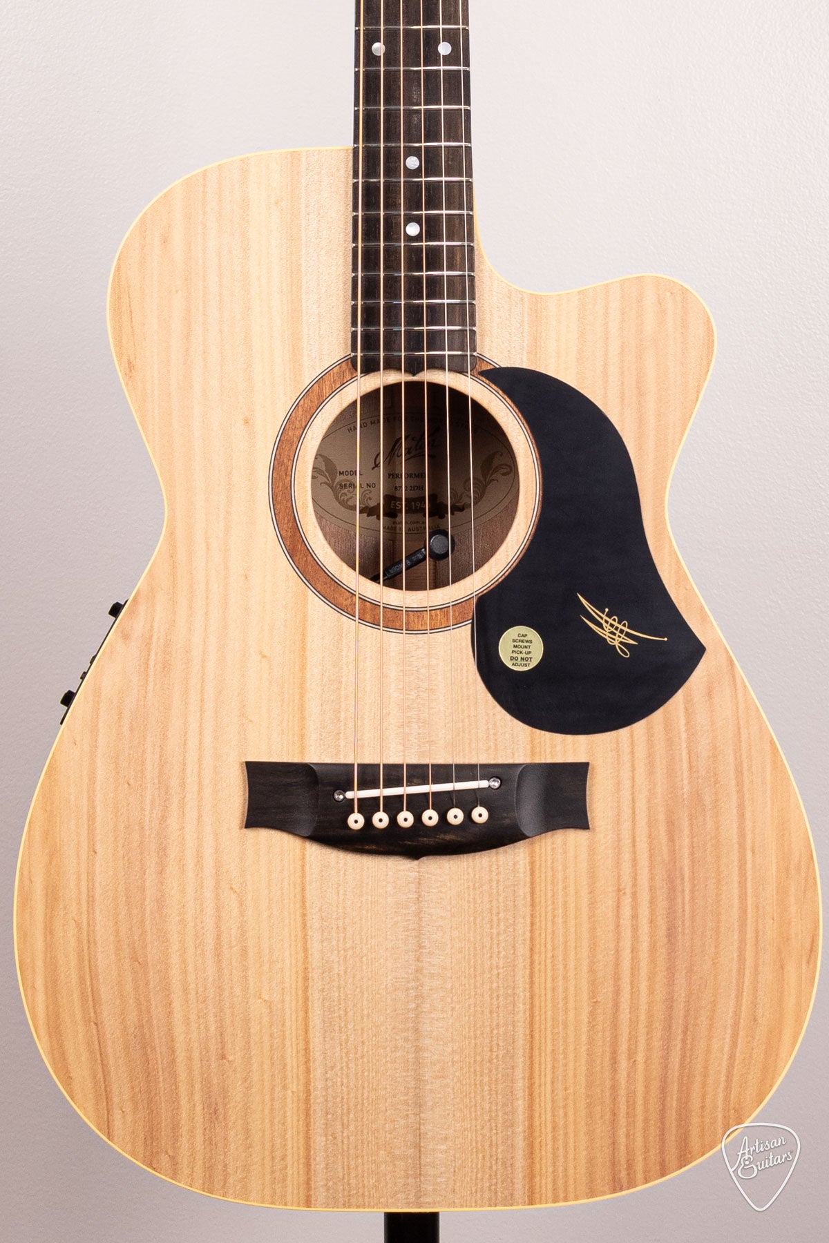 Maton Guitars EBG-808C Performer - 16881