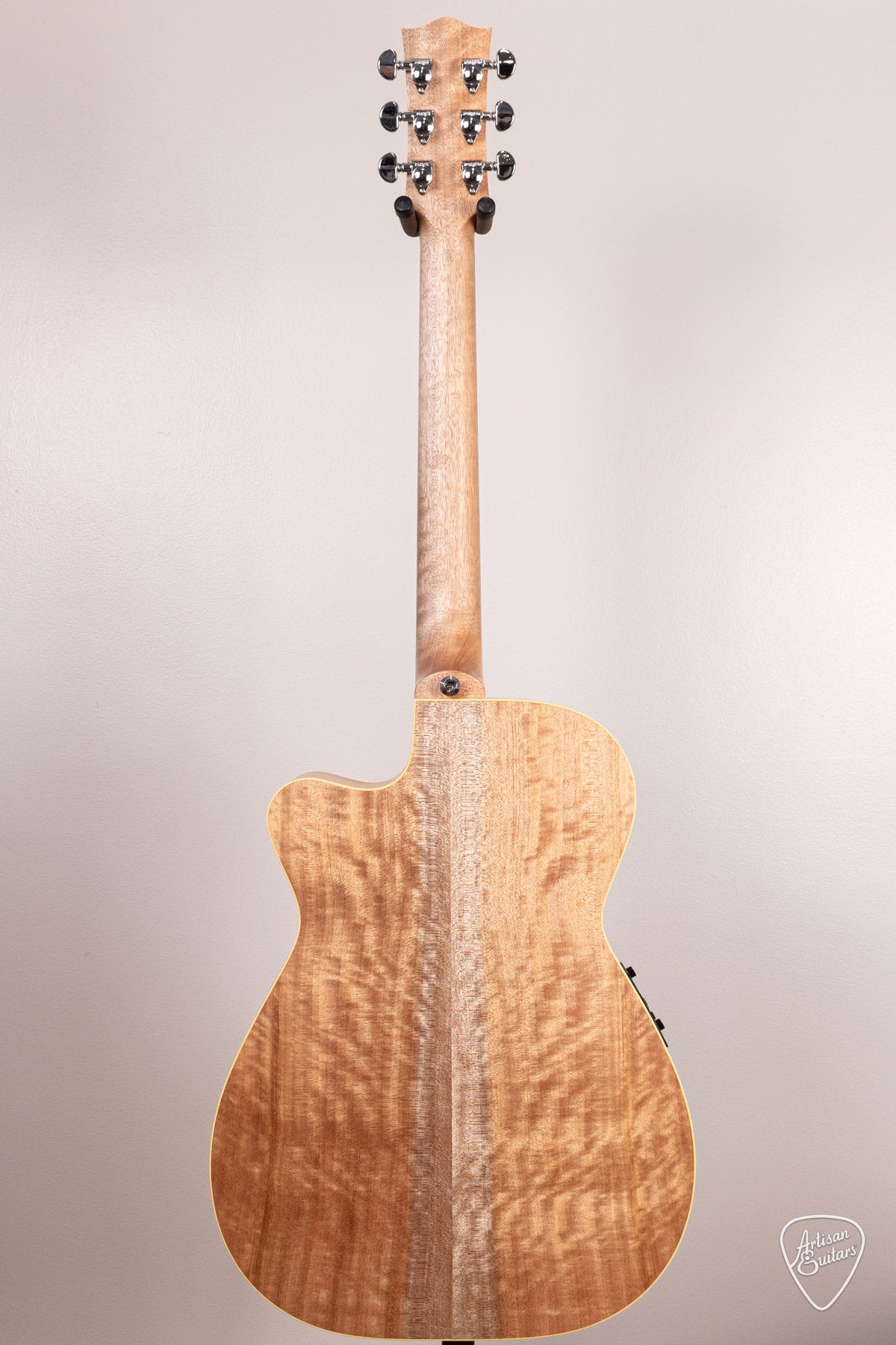 Maton Guitars EBG-808C Performer - 17114