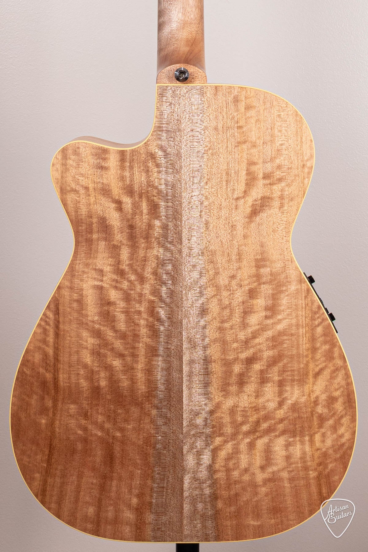 Maton Guitars EBG-808C Performer - 17114