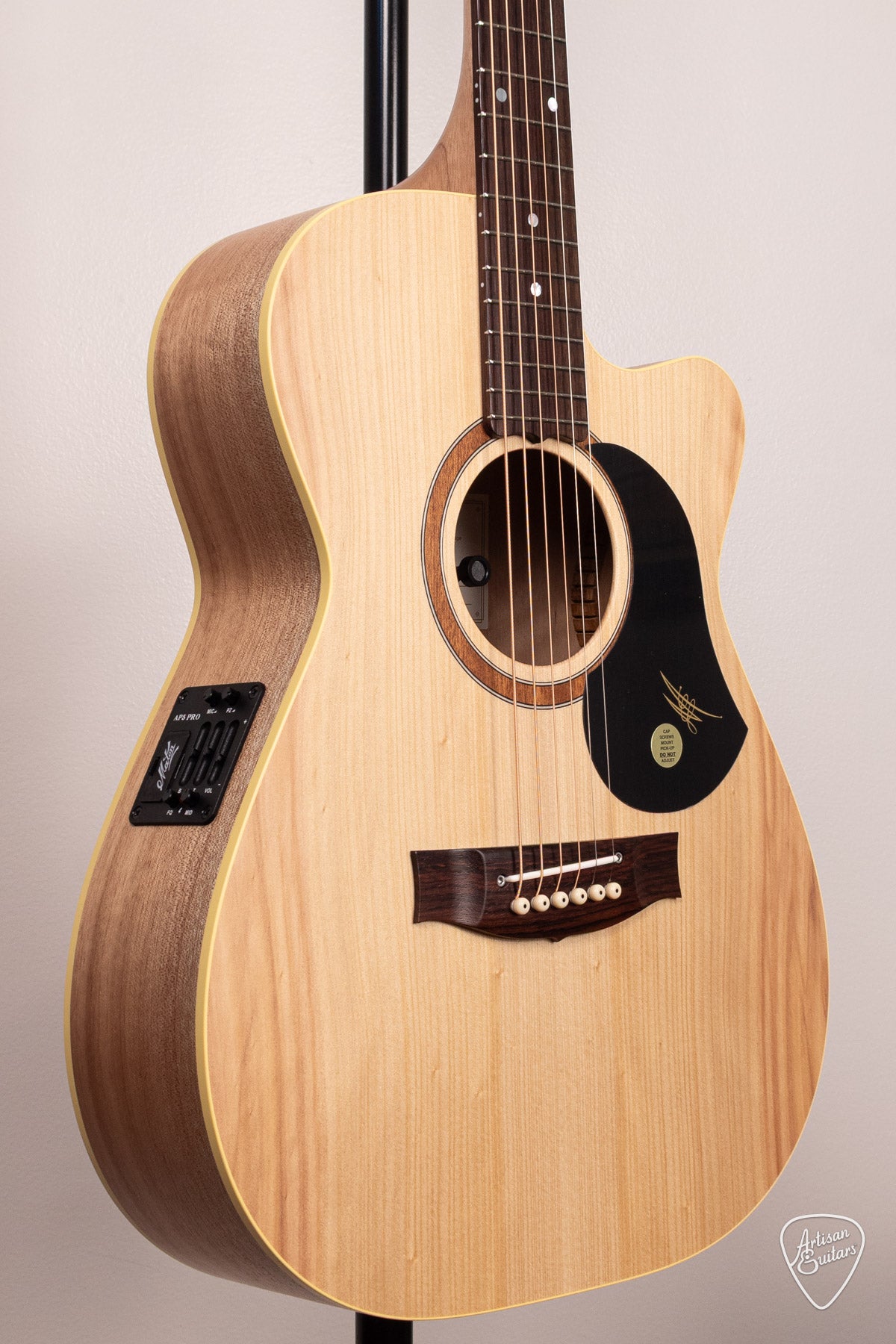 Maton Guitars EBG-808C Performer - 17185