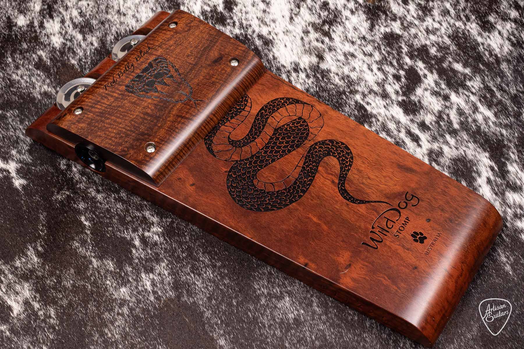 Wild Dog Red Belly Black Stomp Box -  811225