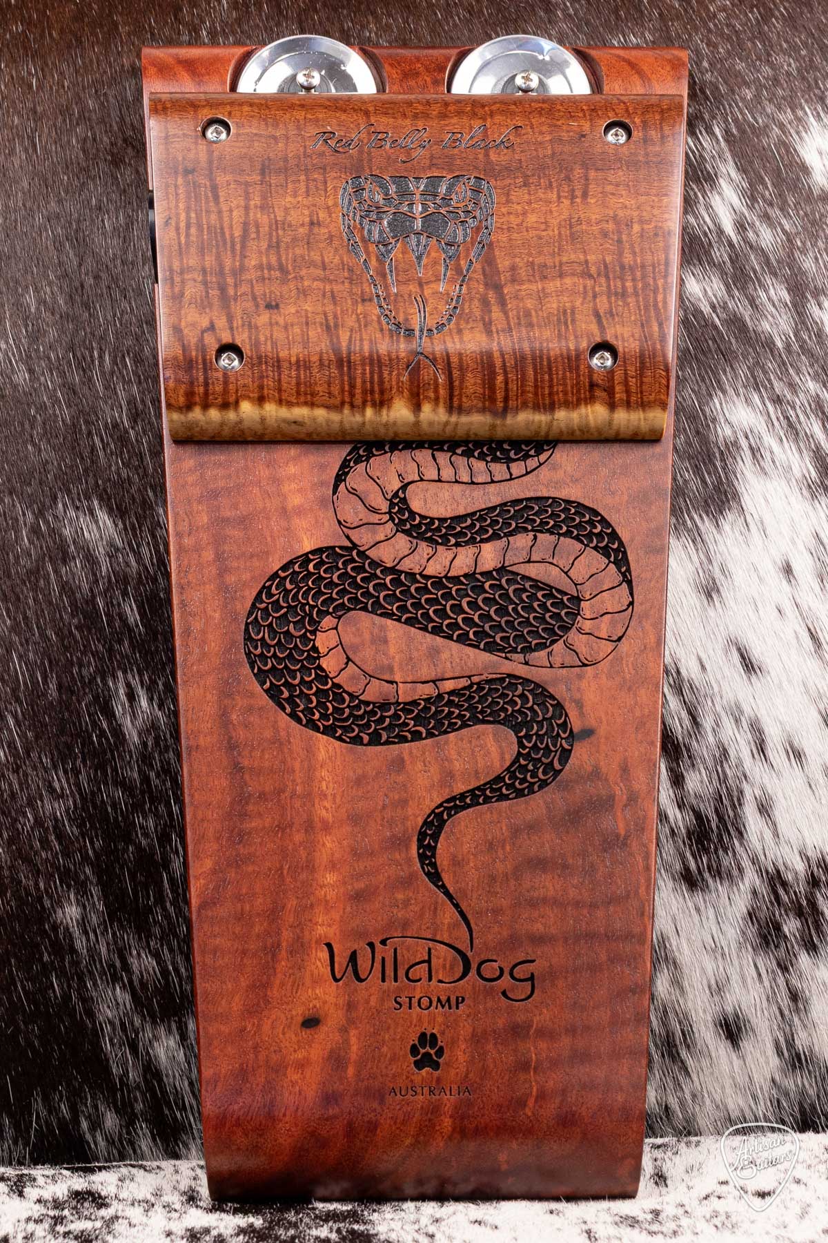 Wild Dog Red Belly Black Stomp Box -  881225