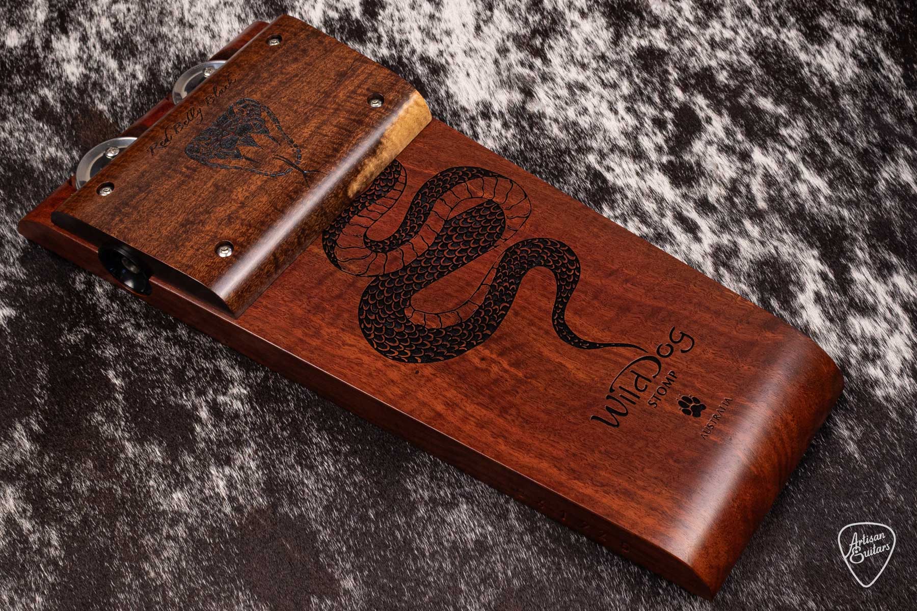 Wild Dog Red Belly Black Stomp Box -  941225