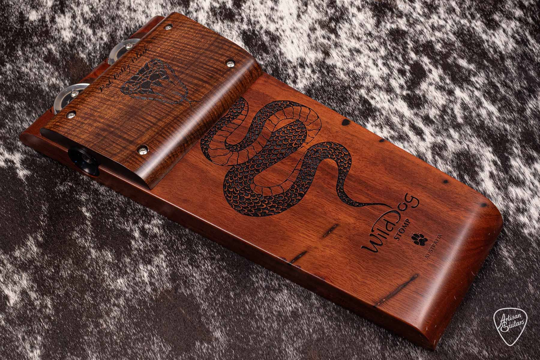 Wild Dog Red Belly Black Stomp Box -  991225