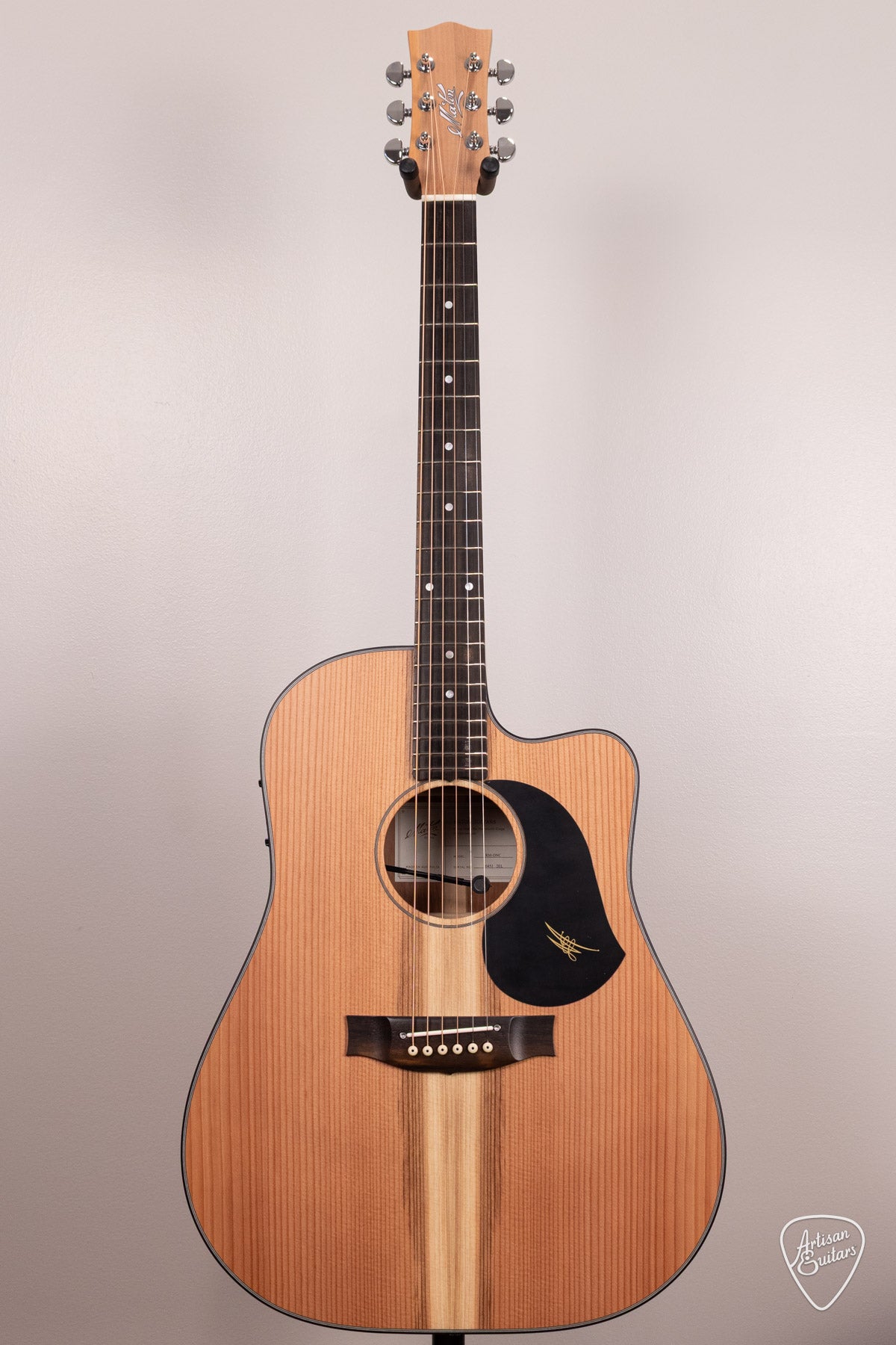 Maton Guitars Redwood Series Dreadnought Cutaway - 17132