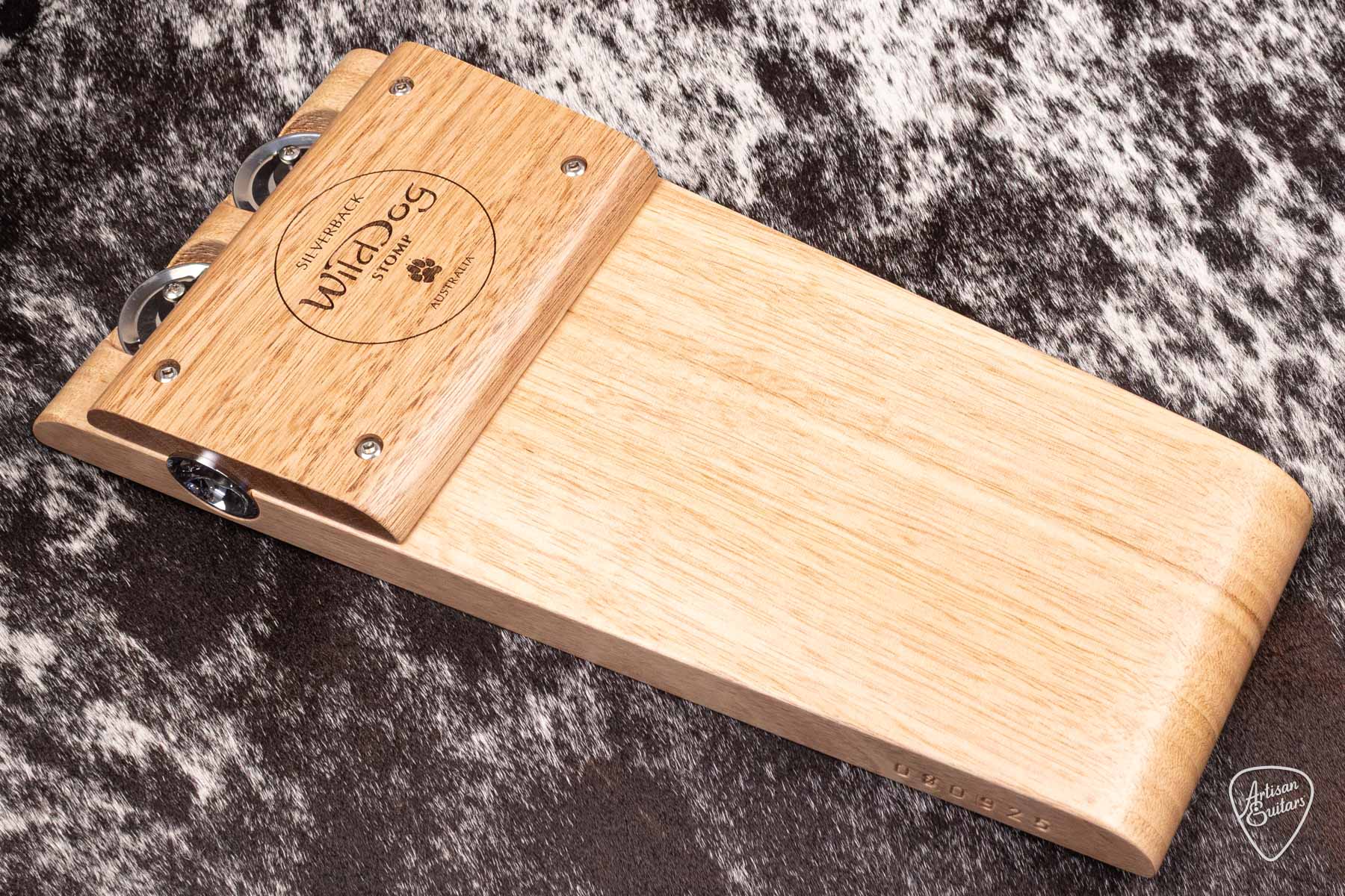 Wild Dog Silverback Stomp Box with Jingles - 080925