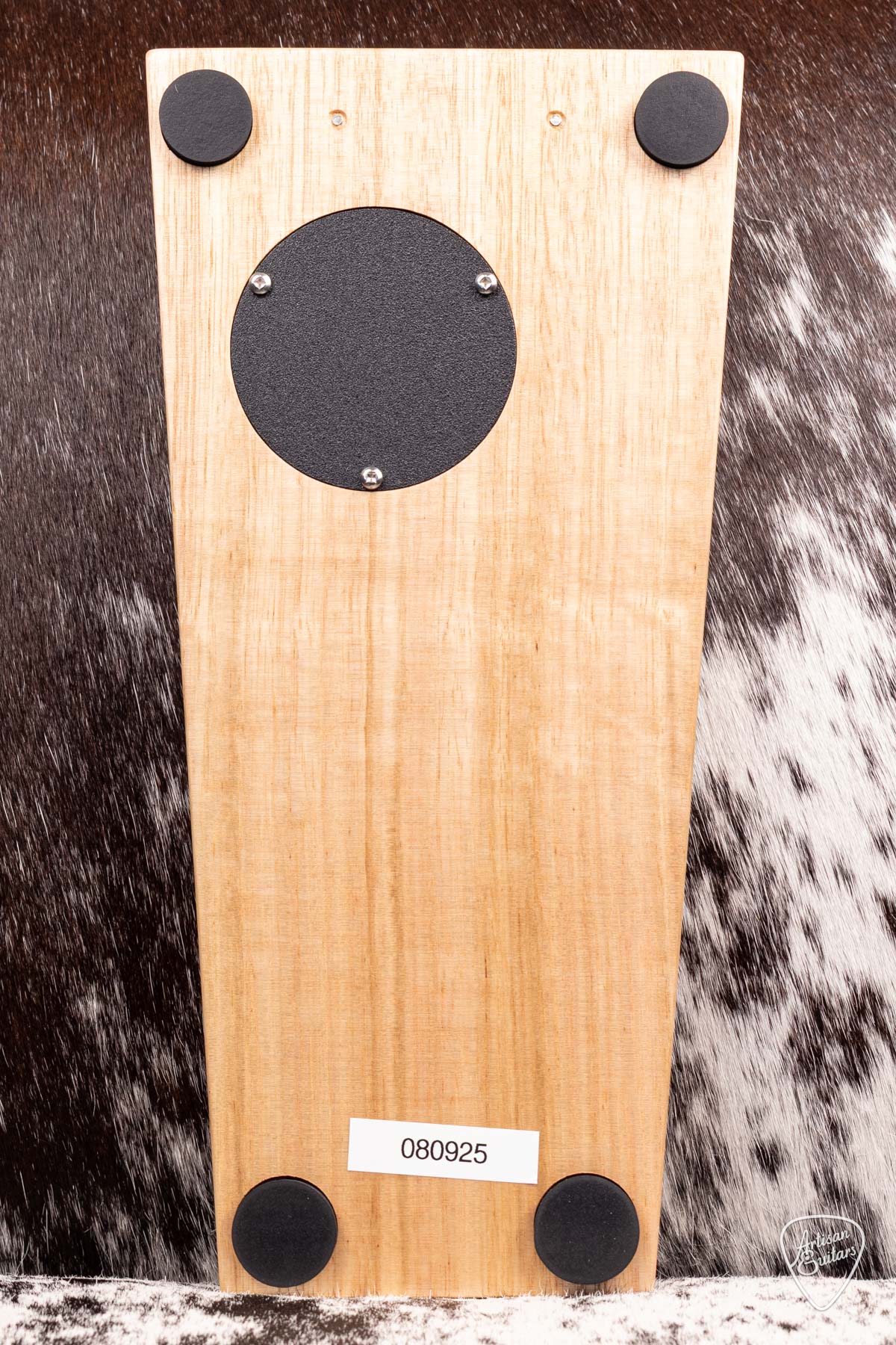 Wild Dog Silverback Stomp Box with Jingles - 080925