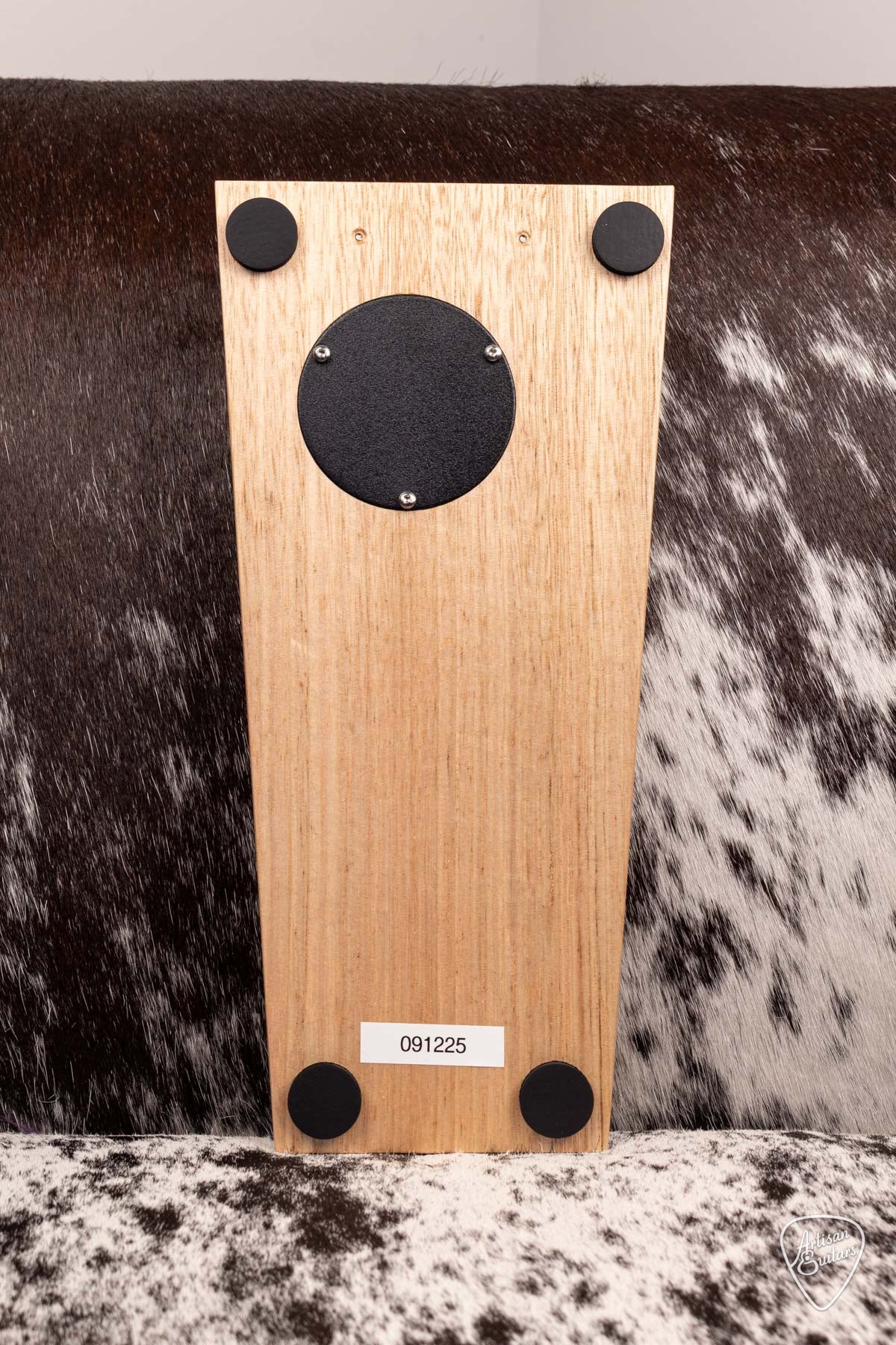 Wild Dog Silverback Stomp Box with Jingles - 091225