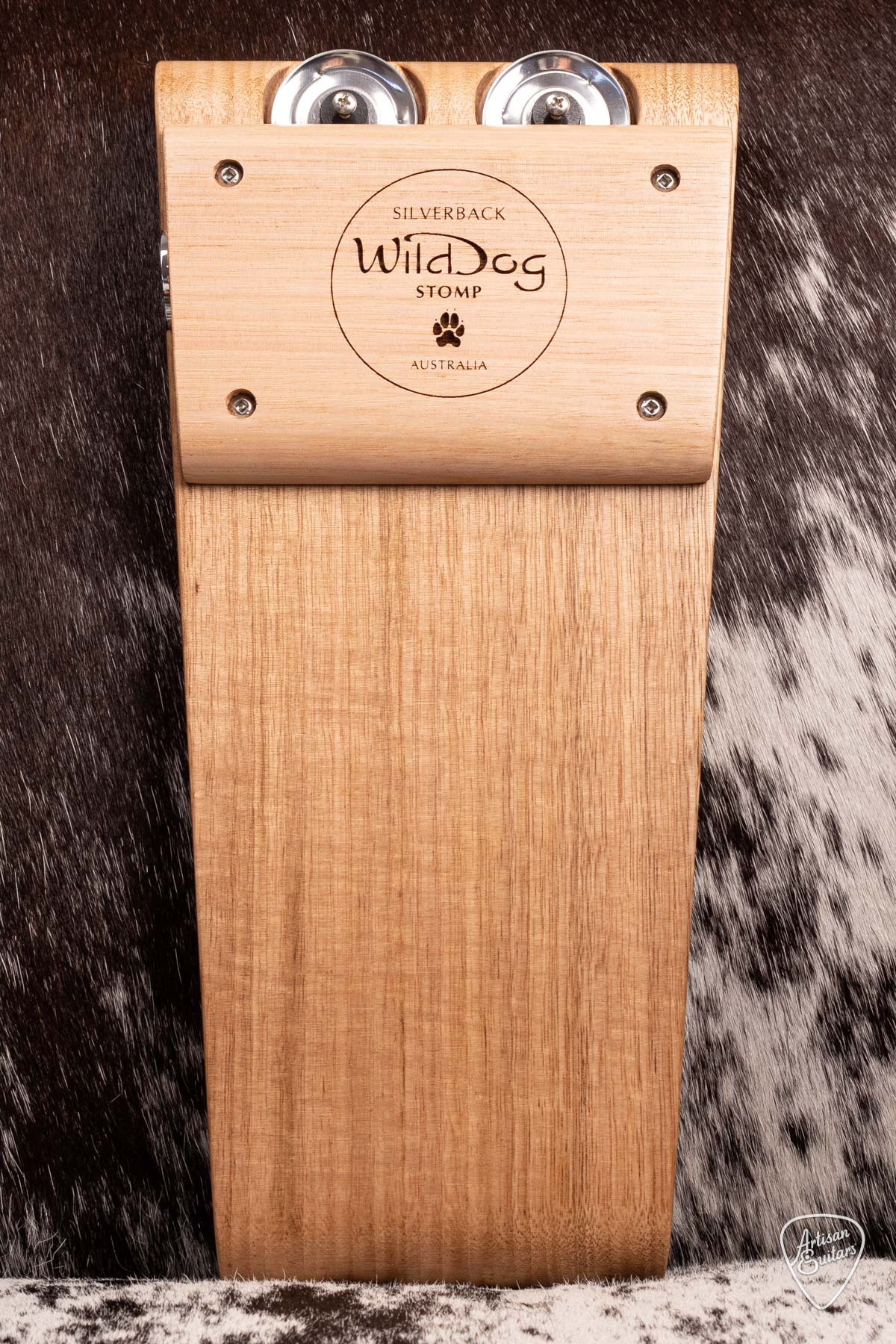 Wild Dog Silverback Stomp Box with Jingles - 1351124