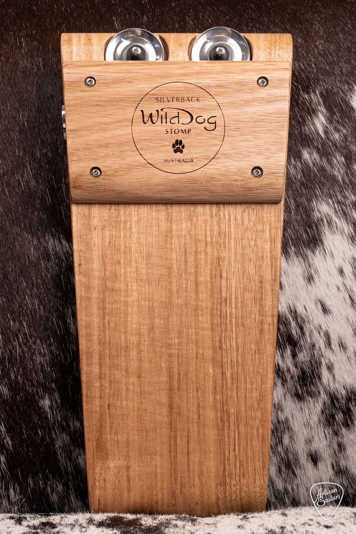 Wild Dog Silverback Stomp Box with Jingles - 1391124