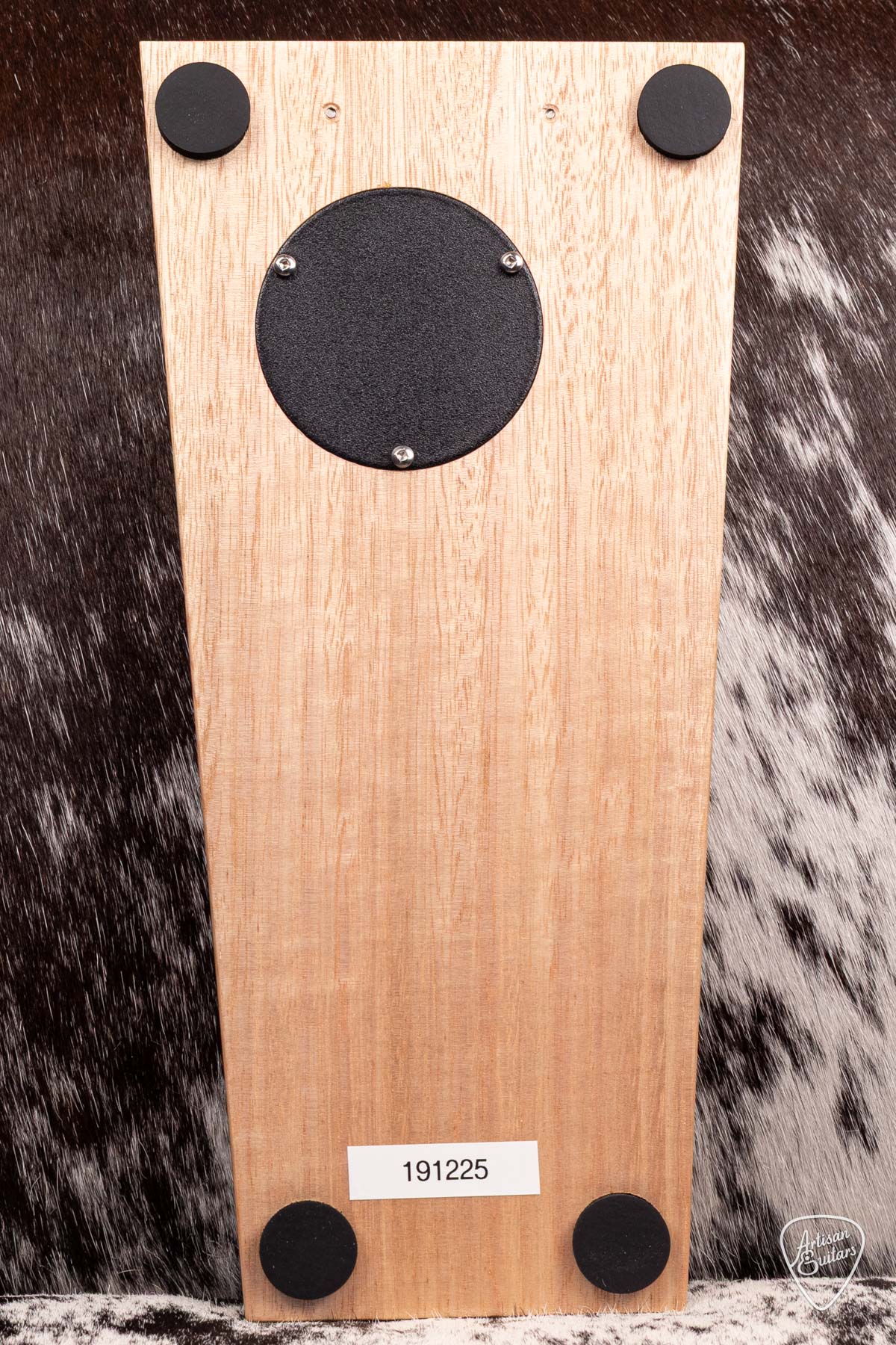 Wild Dog Silverback Stomp Box with Jingles - 191225