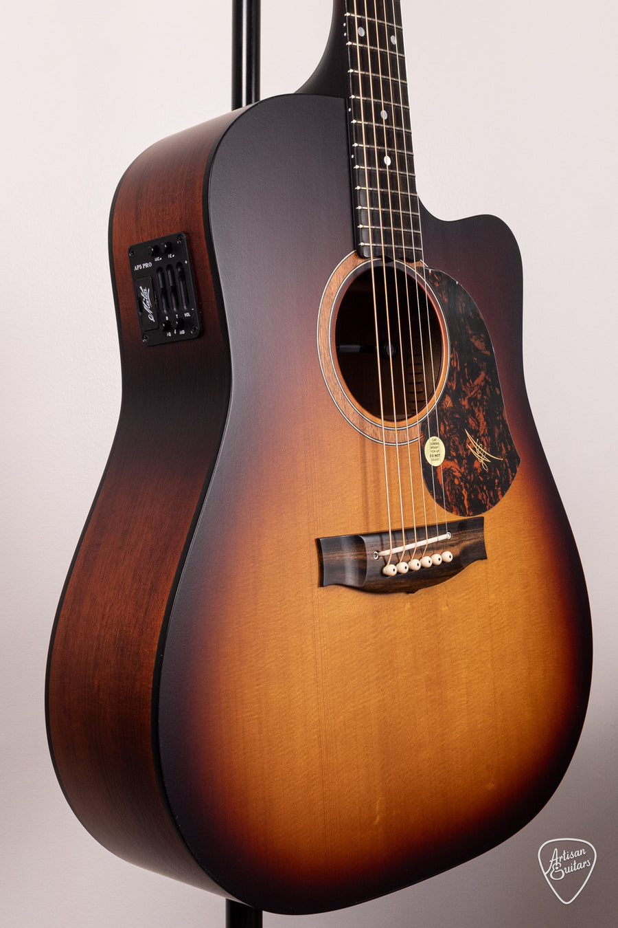 Maton Guitars Solid Road Series SRS-70C Dreadnought - 16876