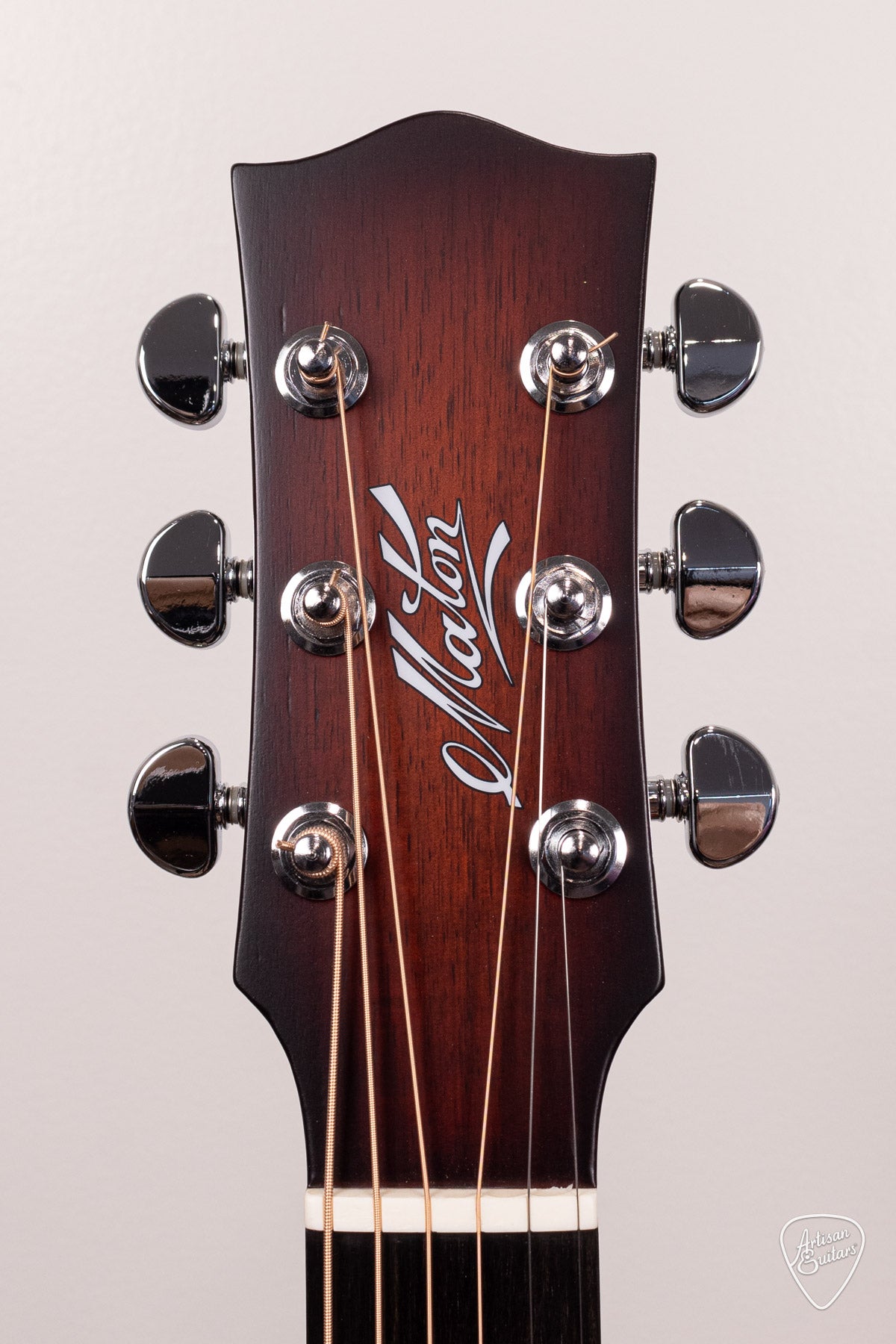 Maton Guitars Solid Road Series SRS-70C Dreadnought - 16876