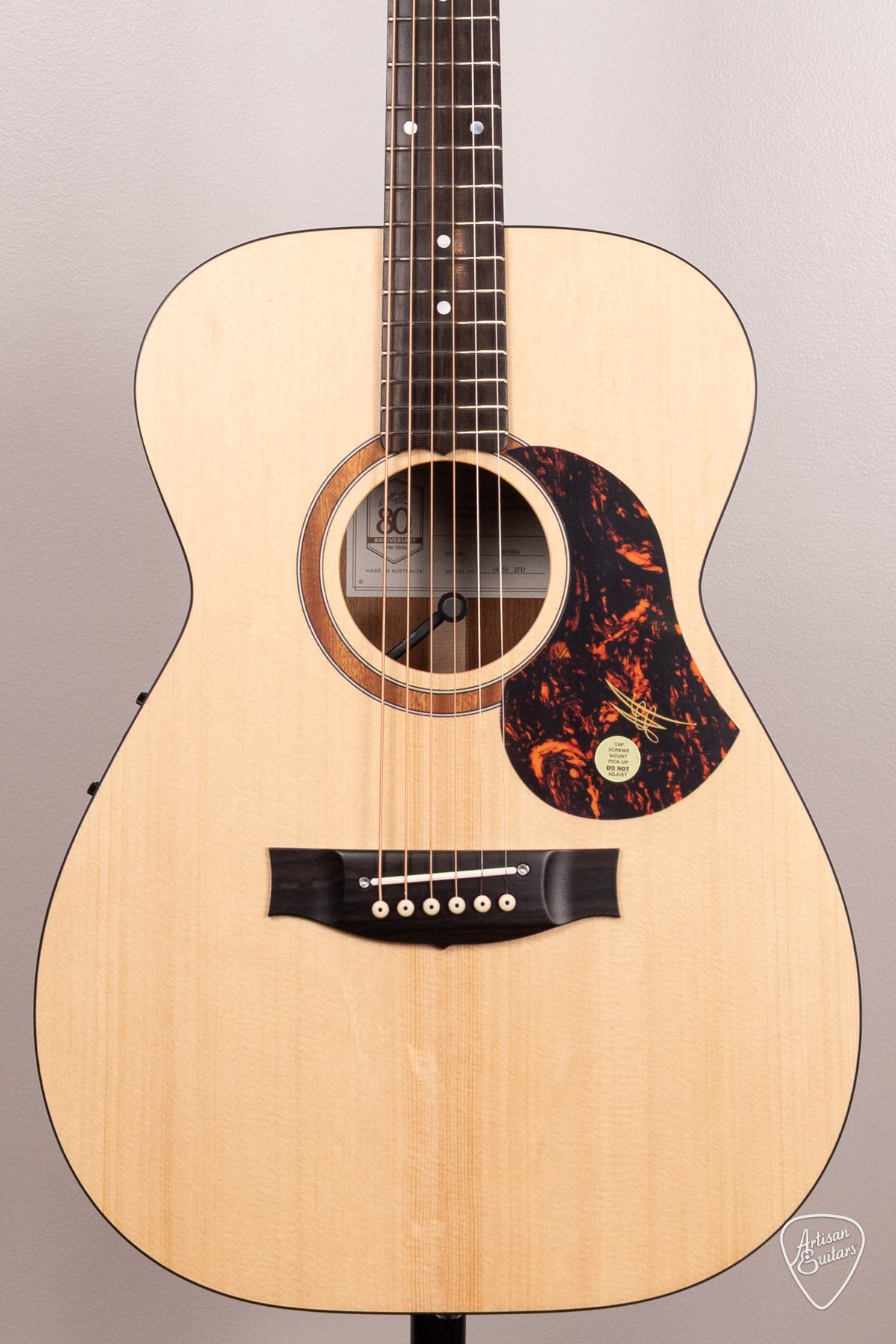 Maton Guitars Solid Road Series SRS-808 - 17189
