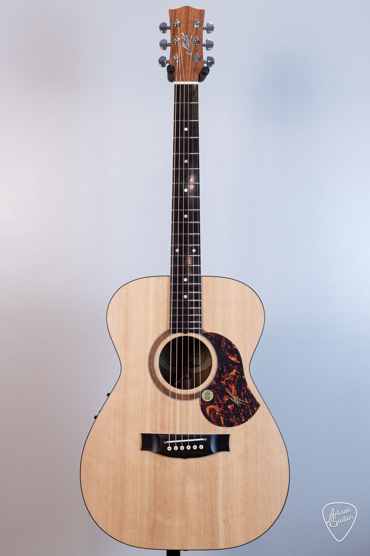 Maton Guitars Solid Road Series SRS-808 - 16939