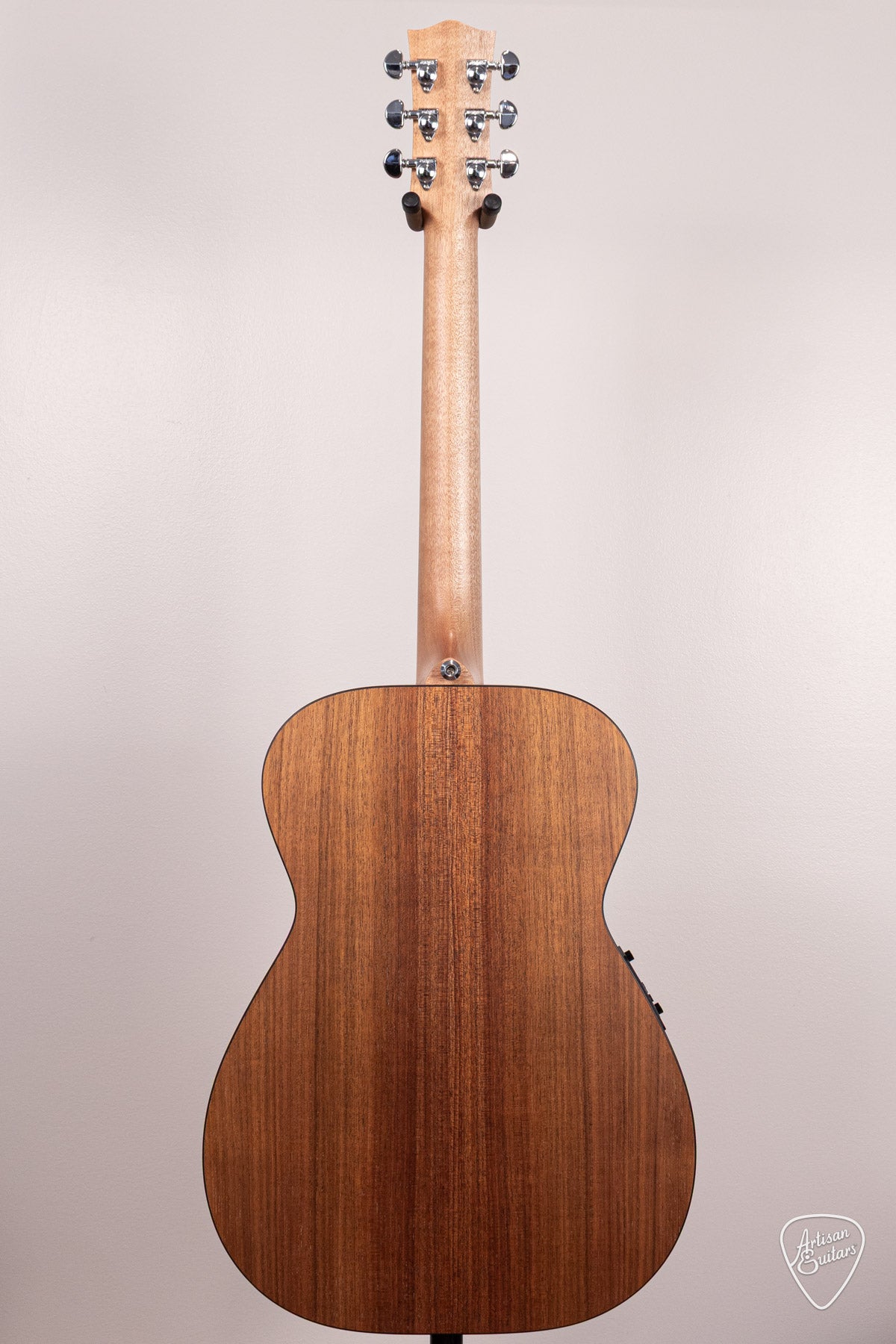 Maton Guitars Solid Road Series SRS-808 - 17070