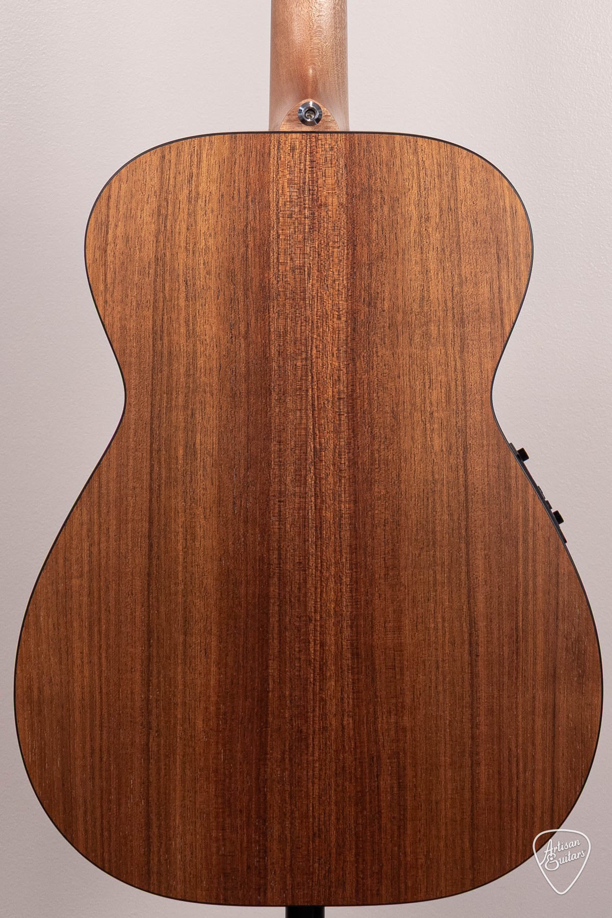 Maton Guitars Solid Road Series SRS-808 - 17070