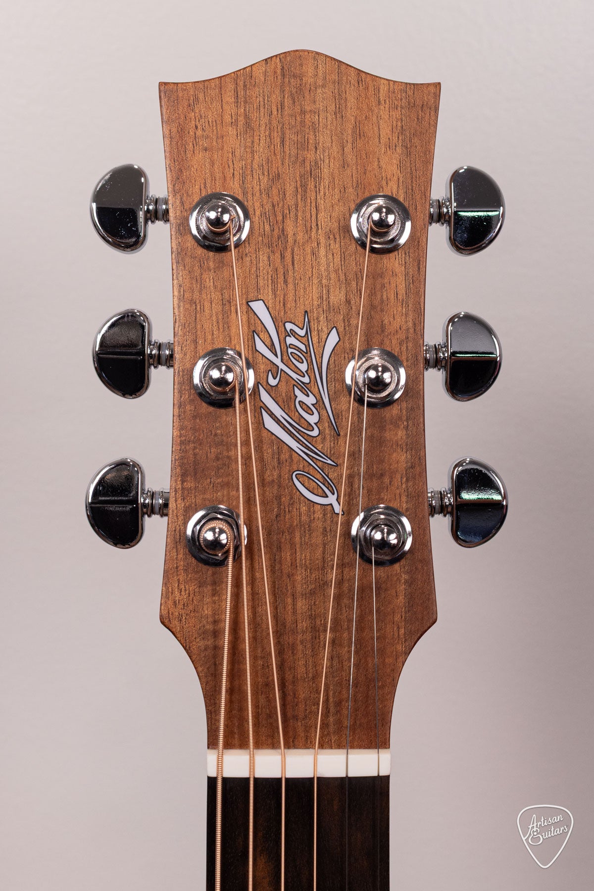 Maton Guitars Solid Road Series SRS-808 - 17115