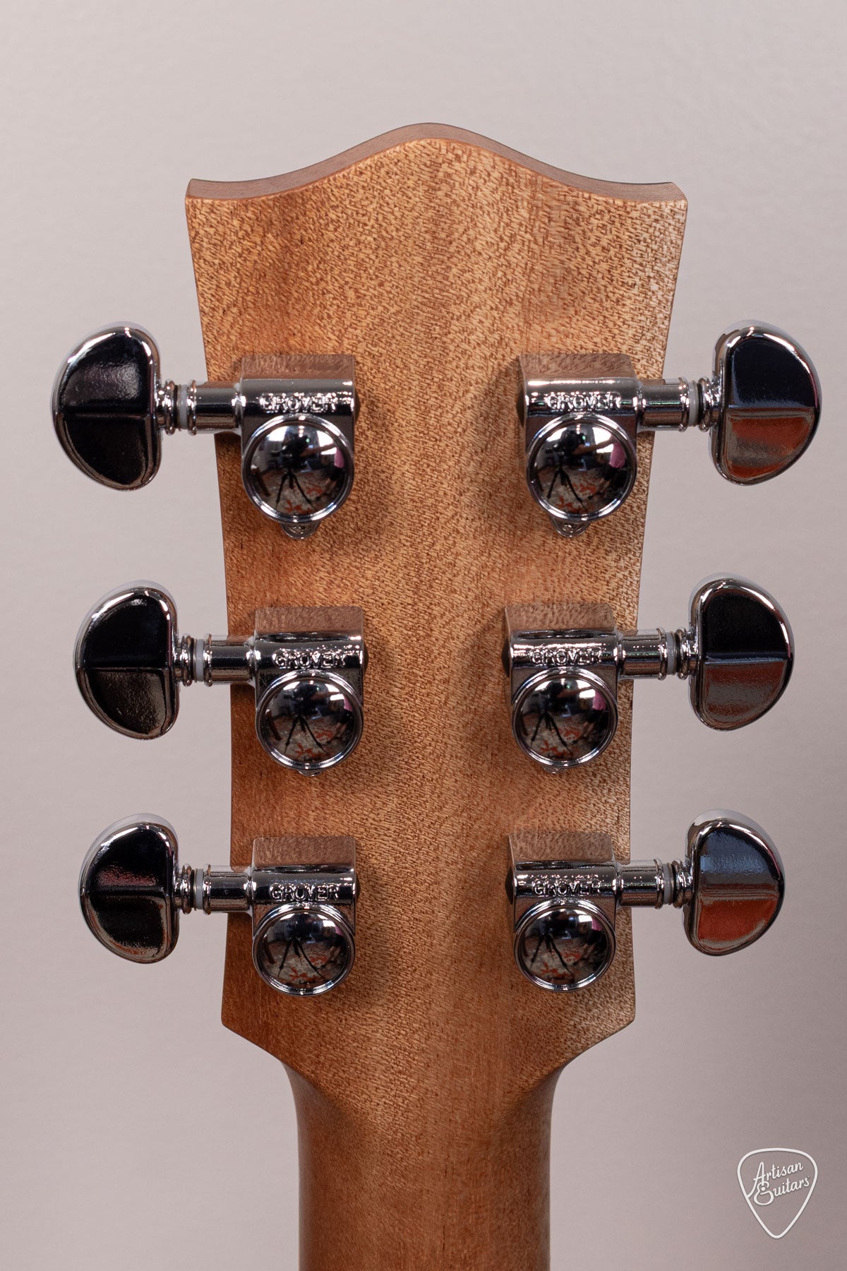 Maton Guitars Solid Road Series SRS-808 - 17115
