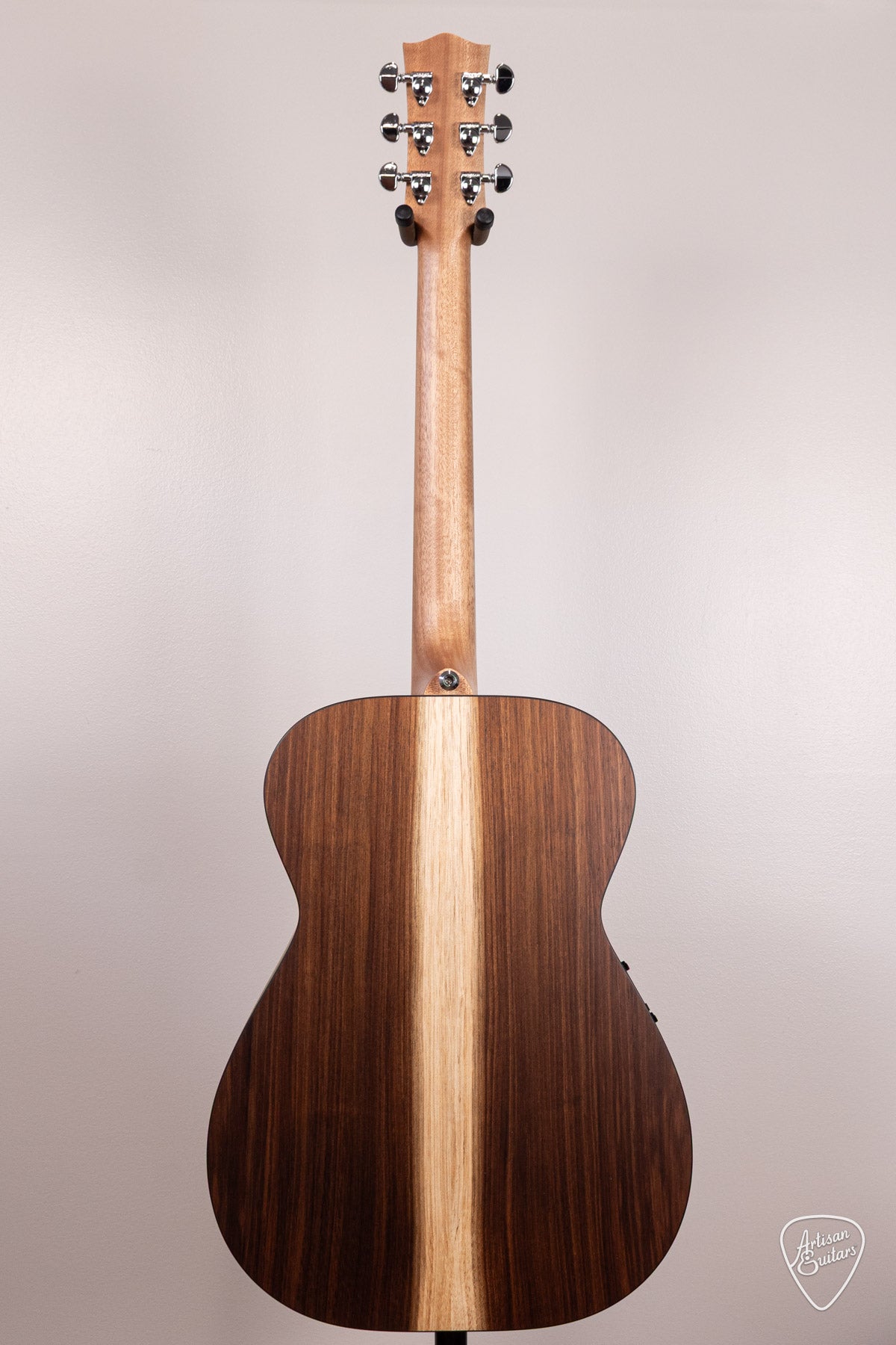 Maton Guitars Solid Road Series SRS-808 - 17115