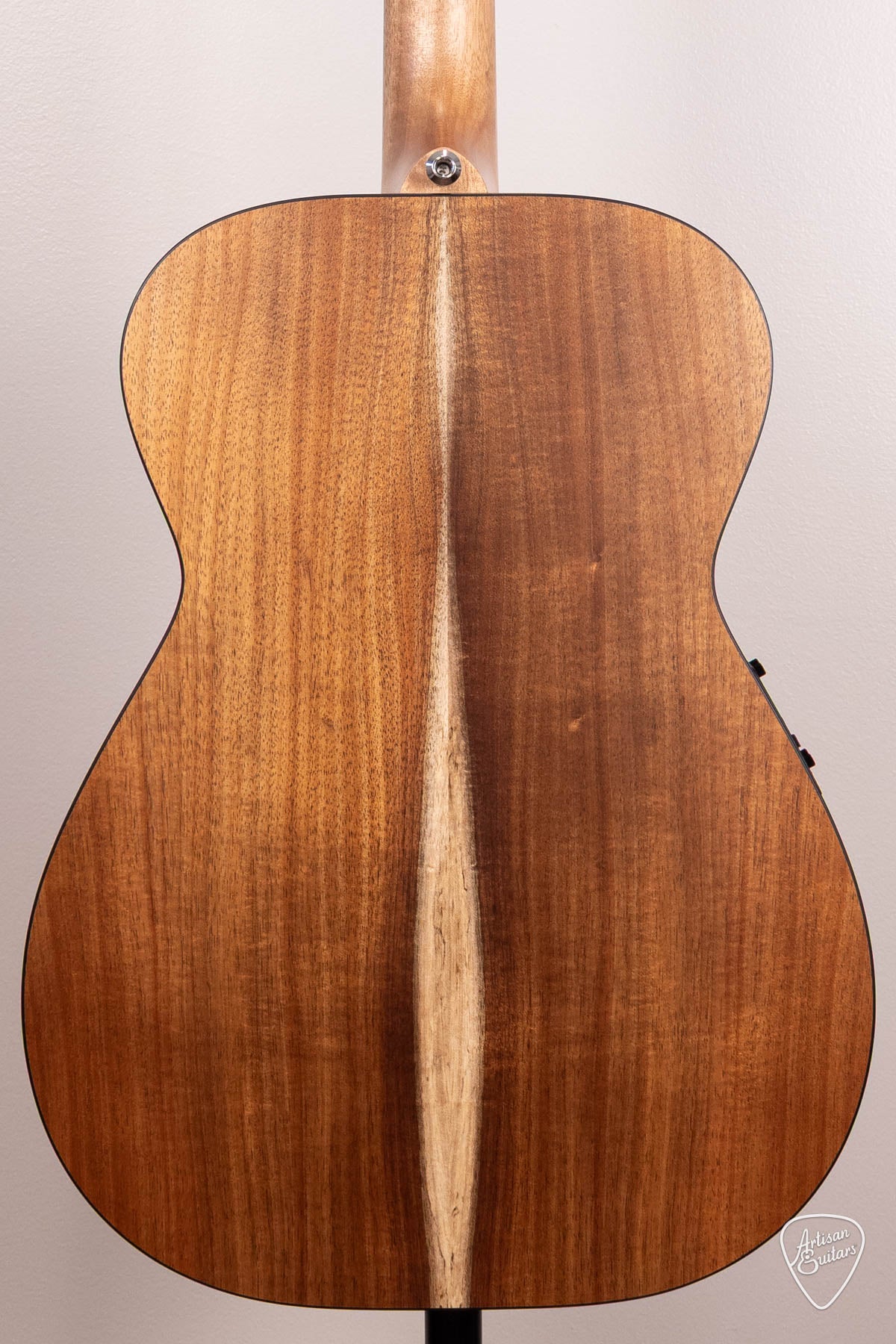 Maton Guitars Solid Road Series SRS-808 - 17136
