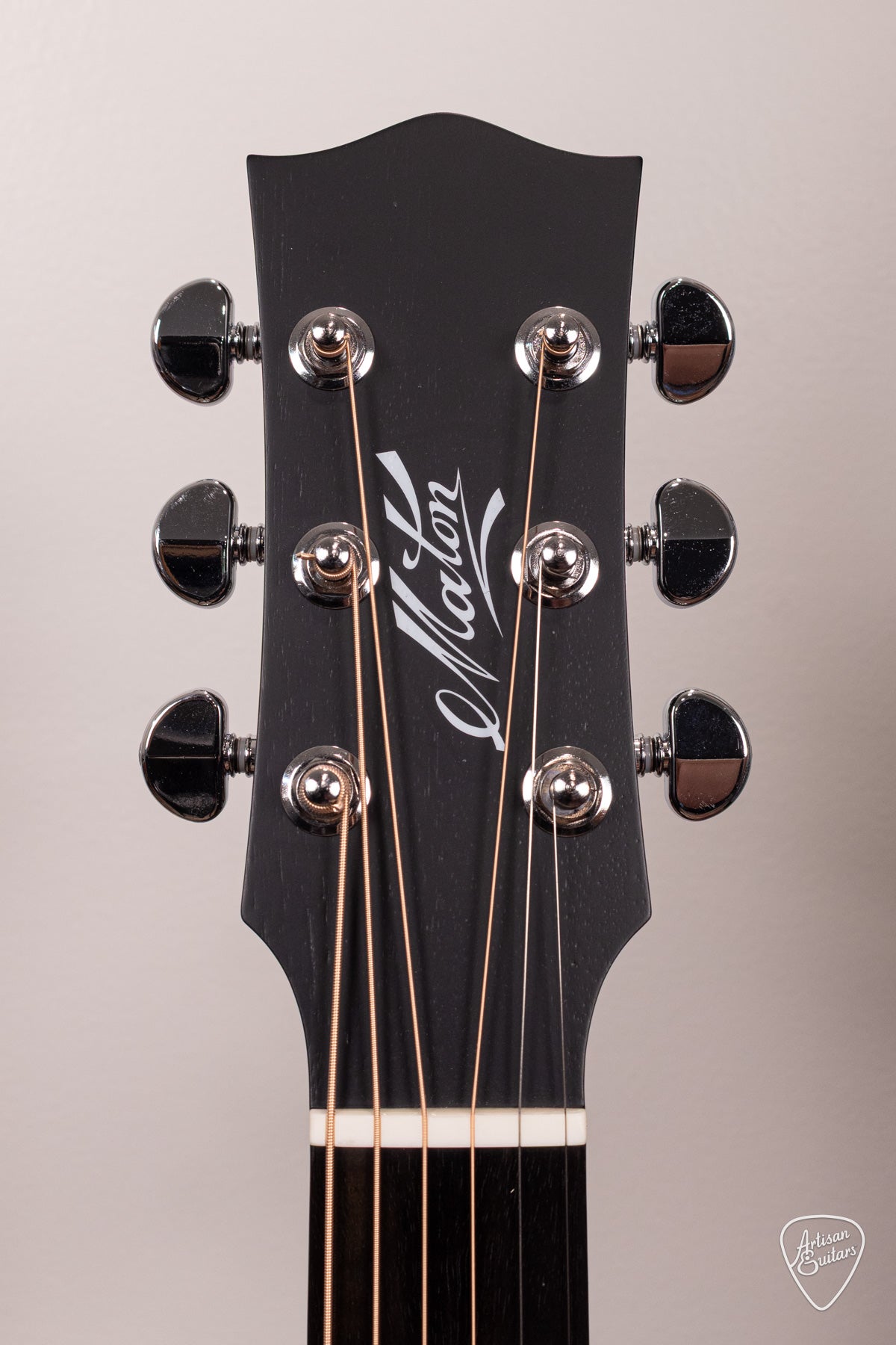 Maton Guitars SRS-808C Custom Black Pinstripe - 17016
