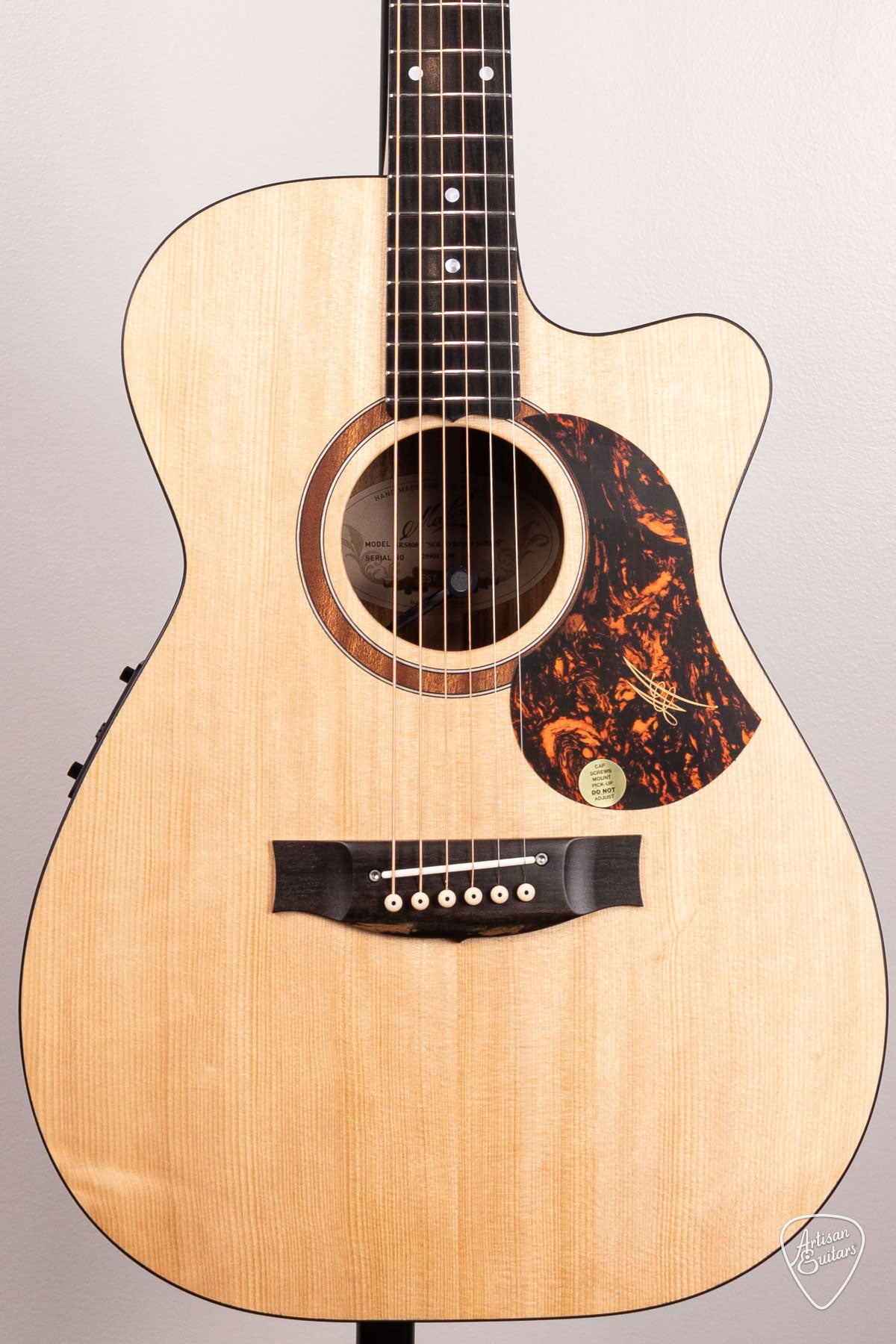 Maton Guitars Solid Road Series SRS-808C - 16879