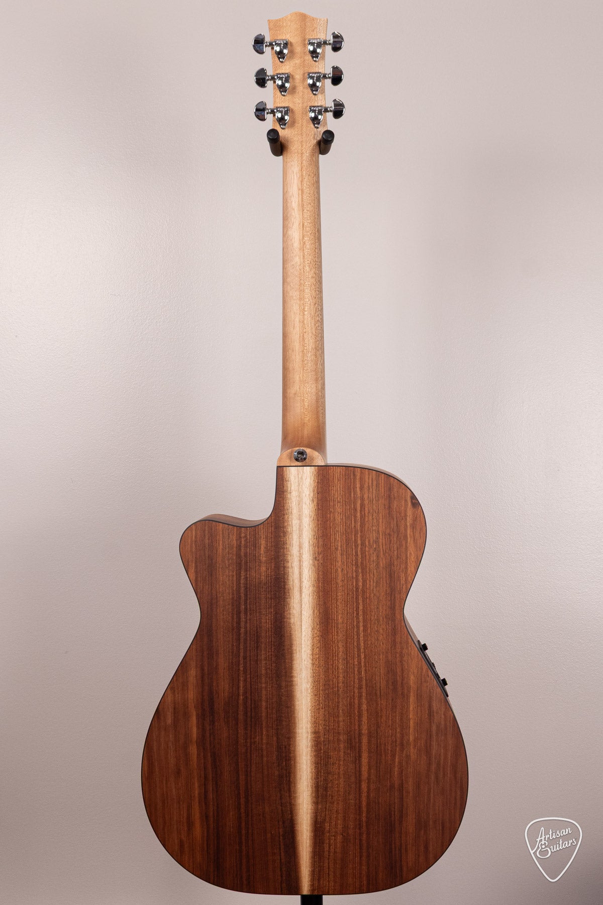 Maton Guitars Solid Road Series SRS-808C - 17025