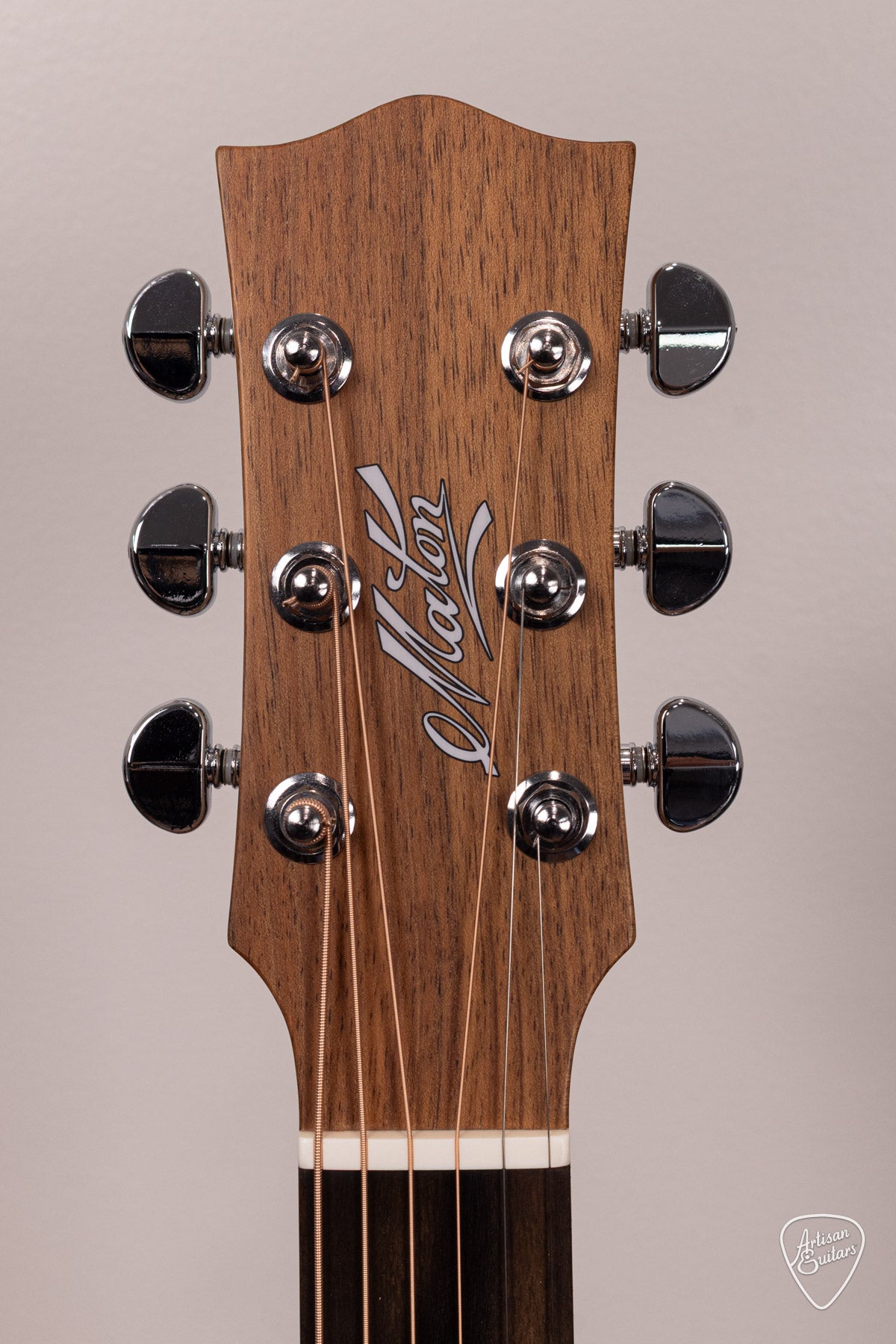 Maton Guitars Solid Road Series SRS-808C - 17025