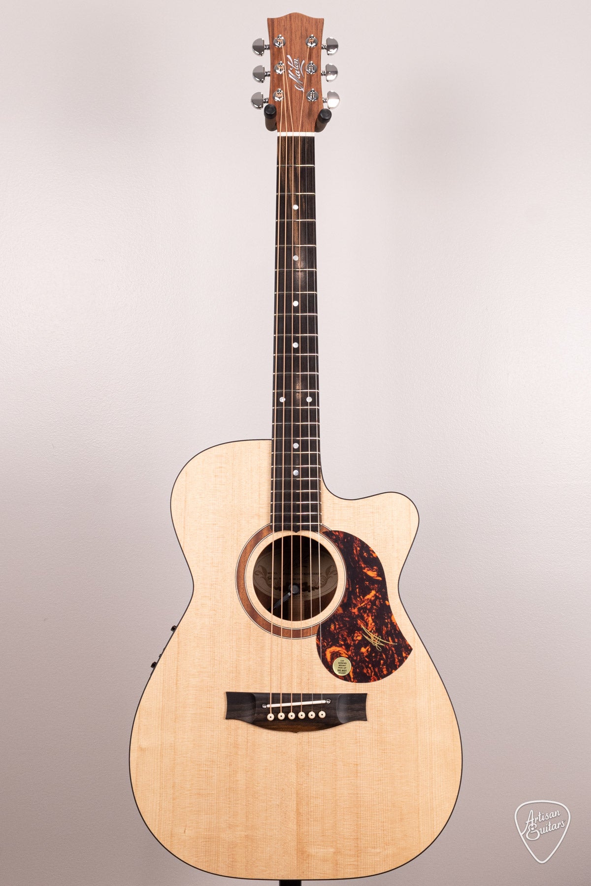 Maton Guitars Solid Road Series SRS-808C - 16937