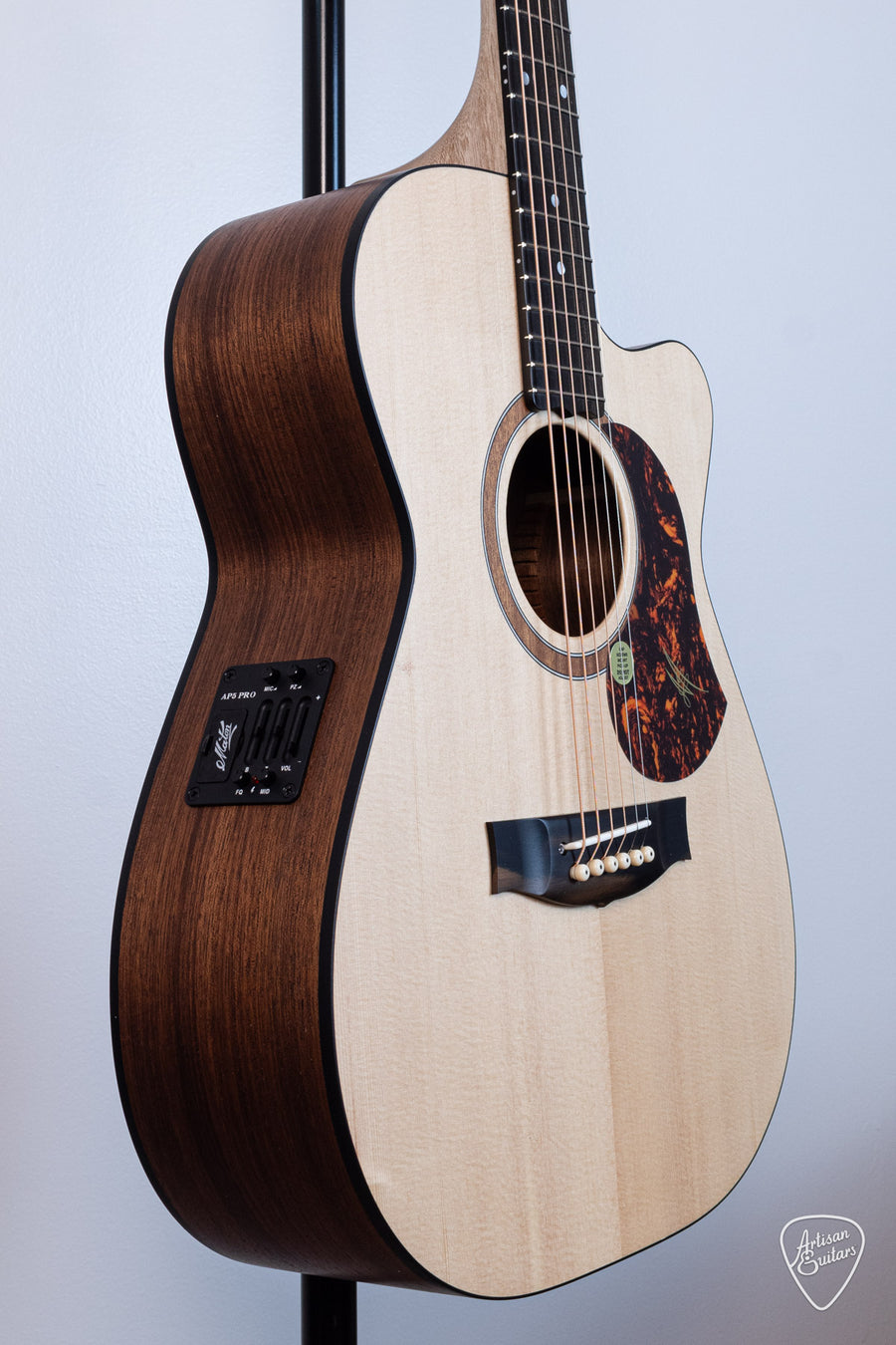 Maton Guitars Solid Road Series SRS-808C - 16938