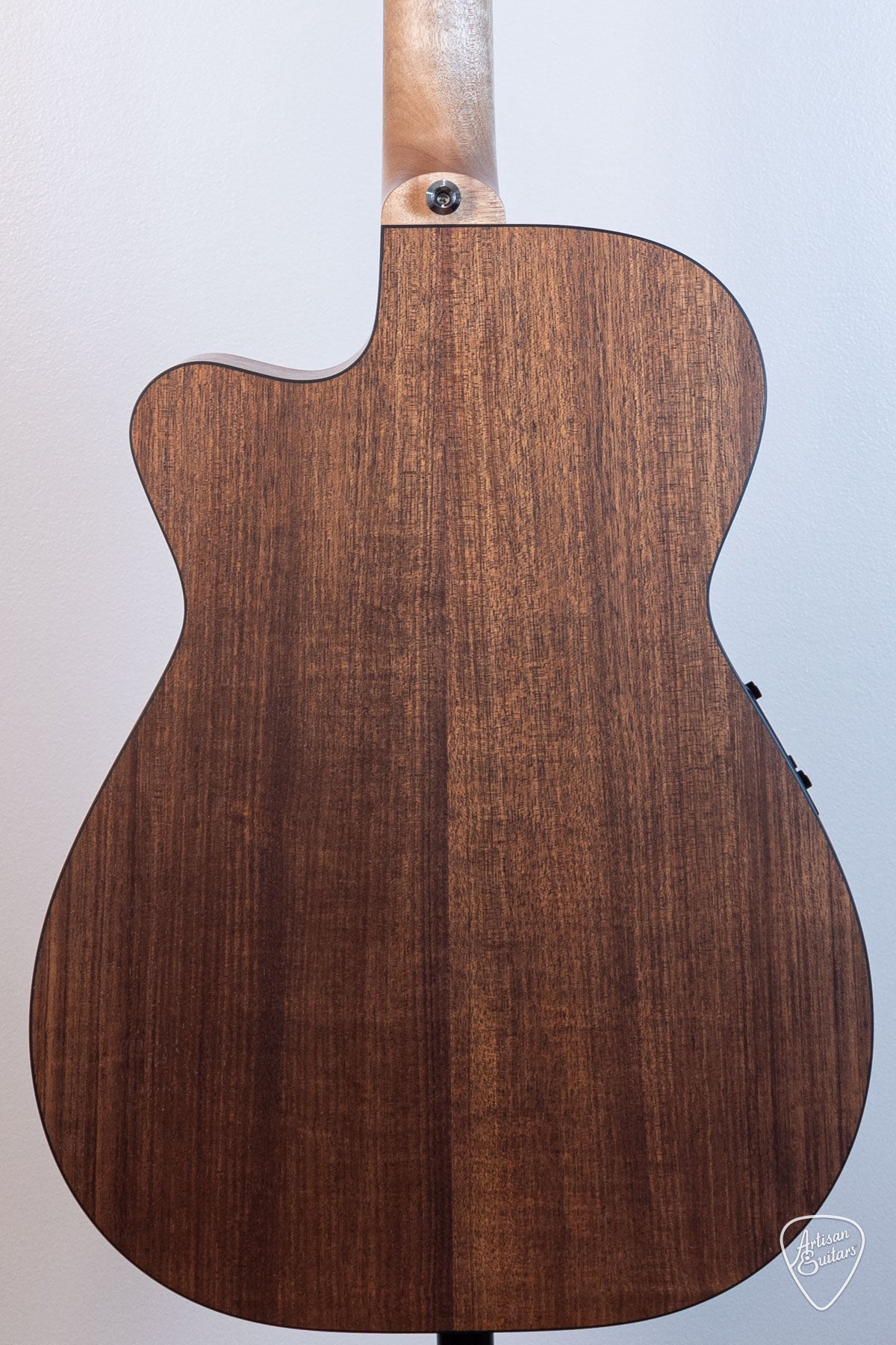 Maton Guitars Solid Road Series SRS-808C - 16938