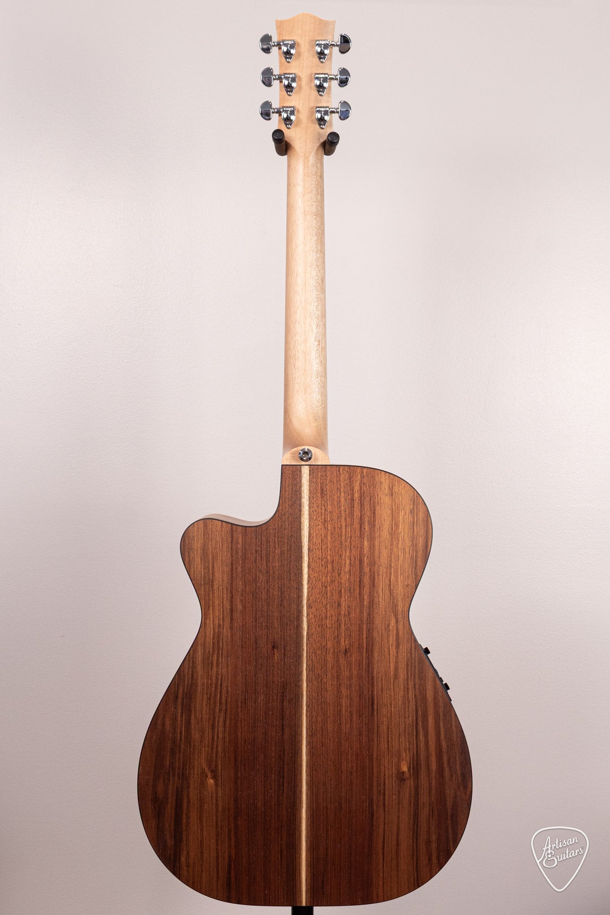 Maton Guitars Solid Road Series SRS-808C - 17069