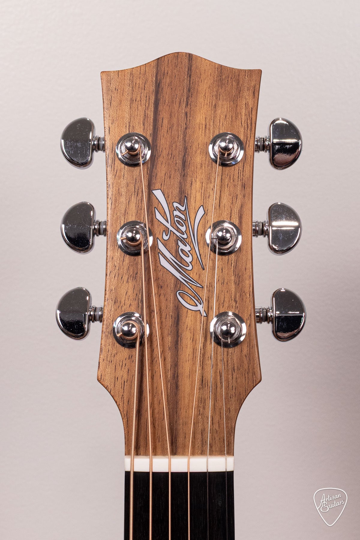 Maton Guitars Solid Road Series SRS-808C - 17116