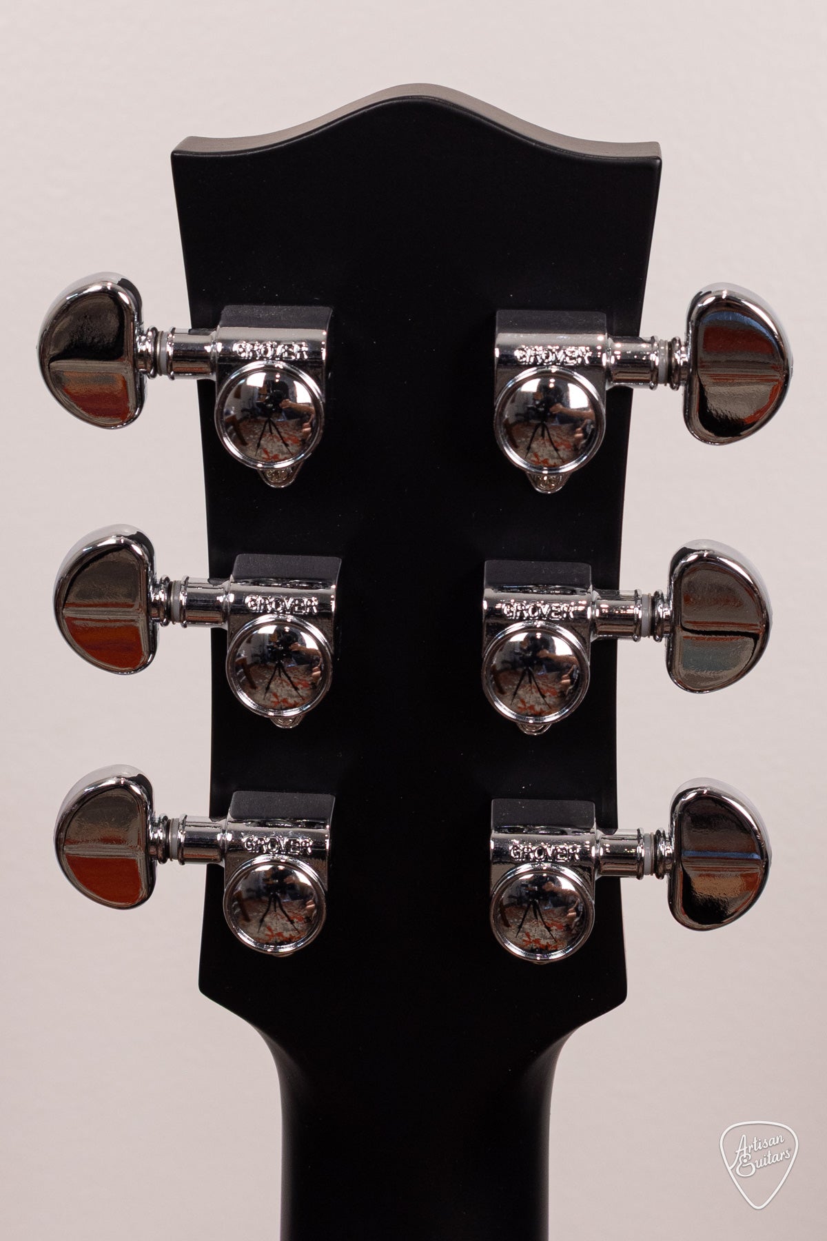 Maton Guitars SRS-808C Custom Black Pinstripe - 17017
