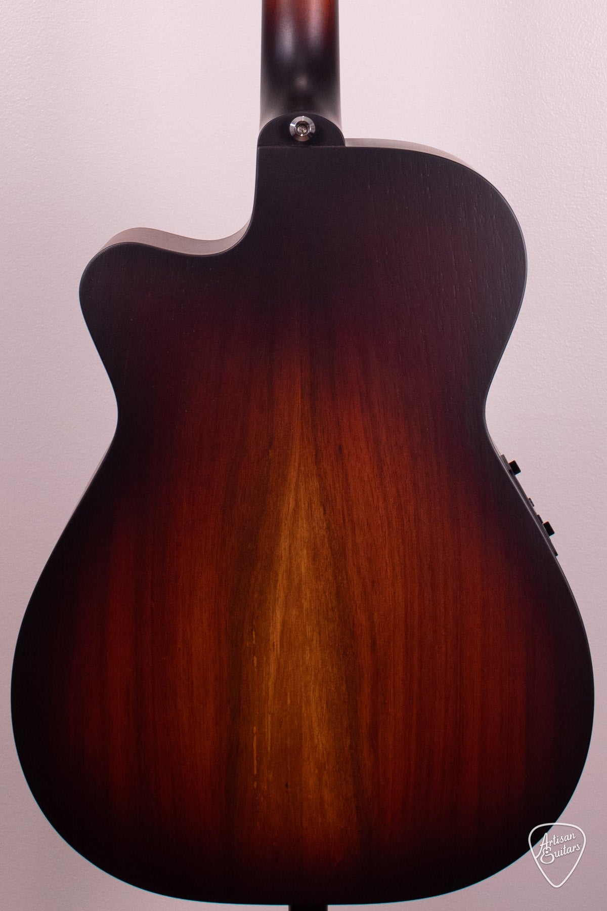 Maton Guitars Solid Road Series SRS-808C - 16973