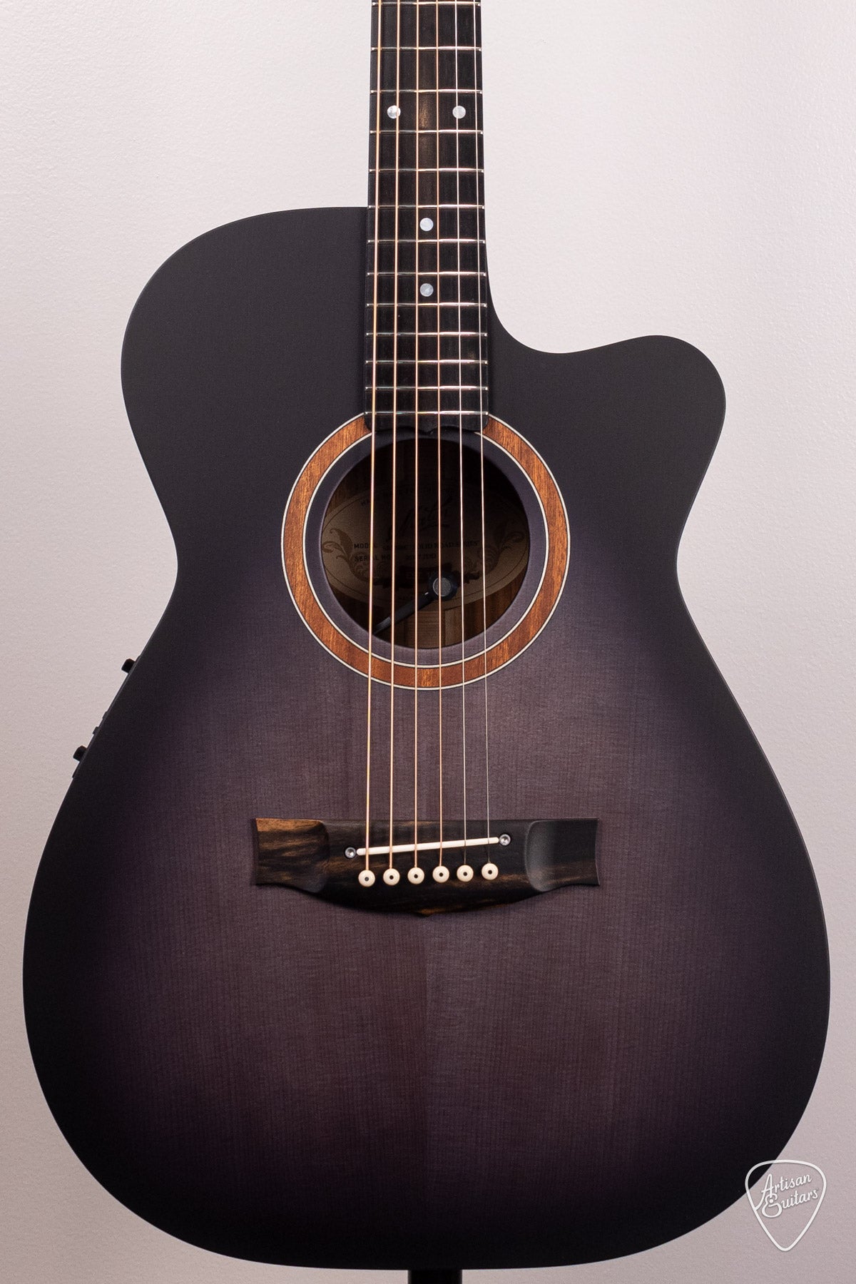 Maton Guitars Ghost Black SRS-808C - 16911