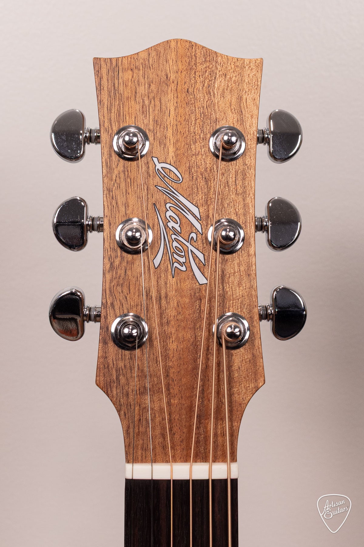 Maton Guitars Left-Handed Solid Road Series SRS-808 - 17248