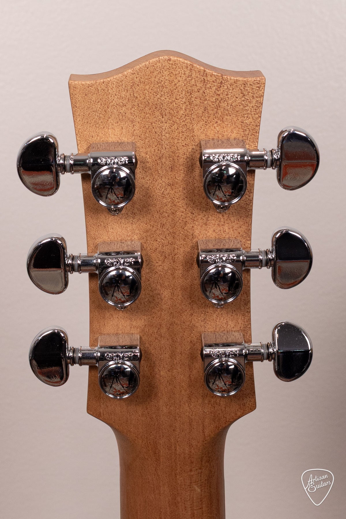 Maton Guitars Left-Handed Solid Road Series SRS-808 - 17248