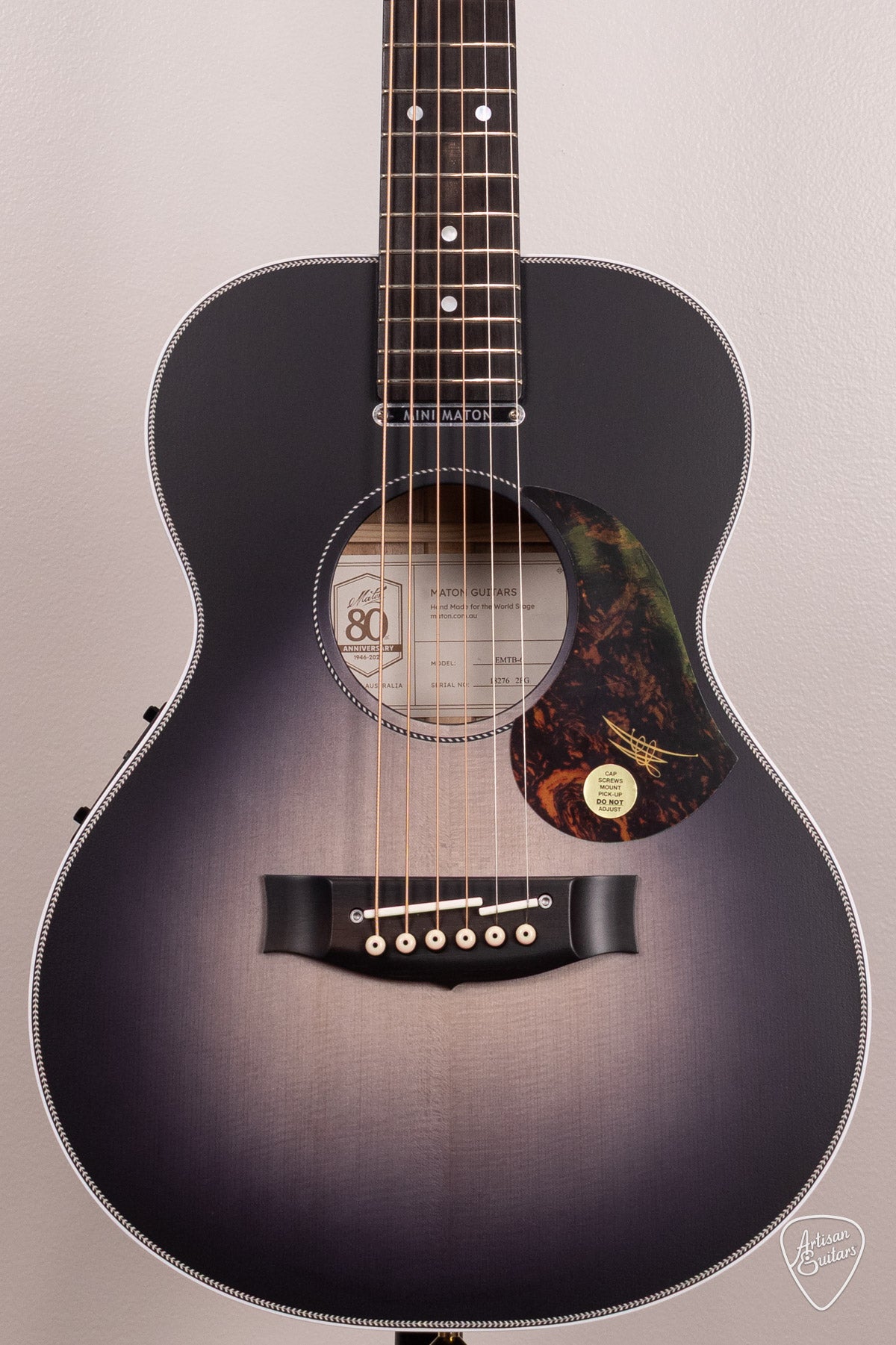 Maton Guitars Troubadour EMTB Mini GHOST BLACK  - 17241